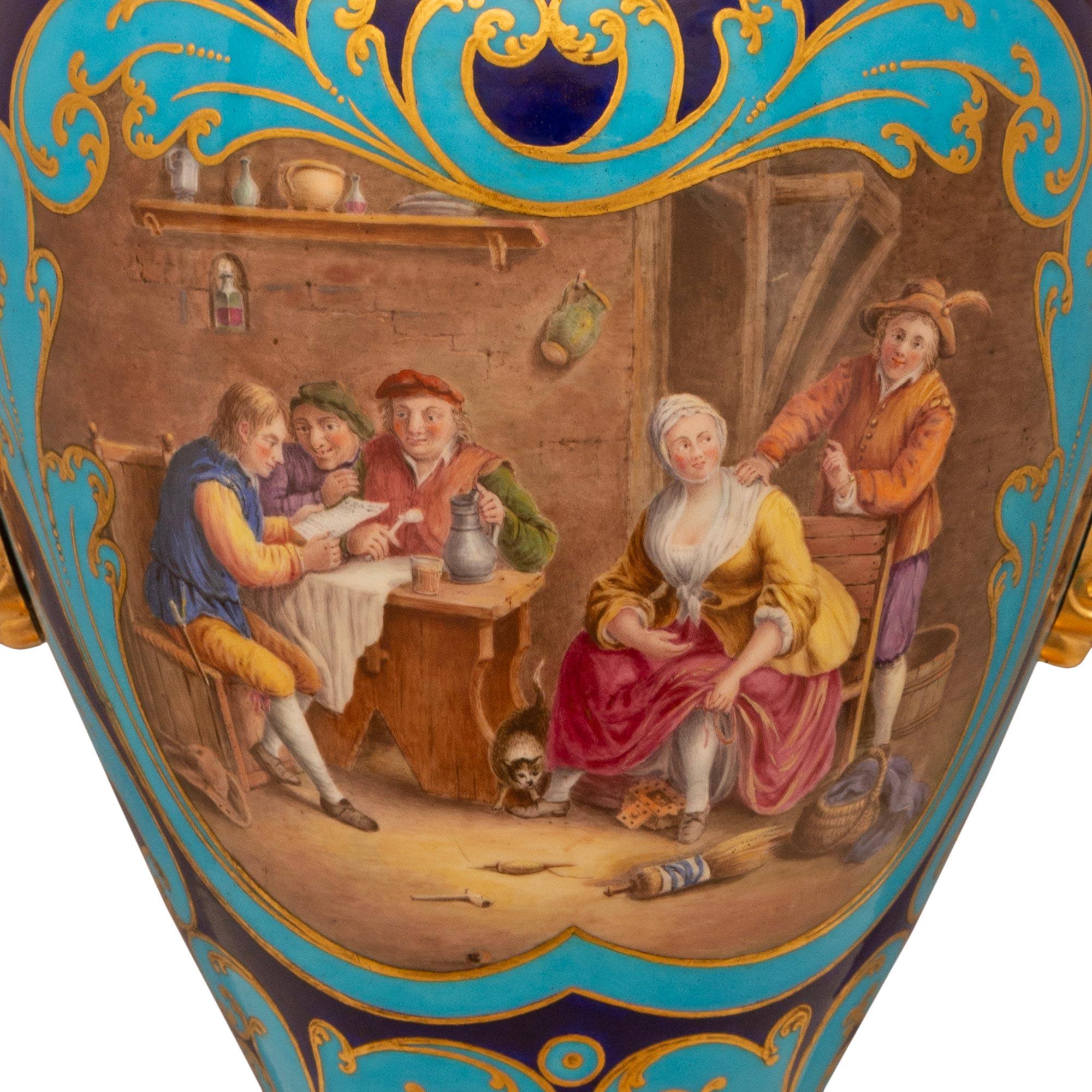 Horloge Annulaire en Porcelaine et Ormolu Louis XVI St. Sévres Français 19ème siècle en vente 3