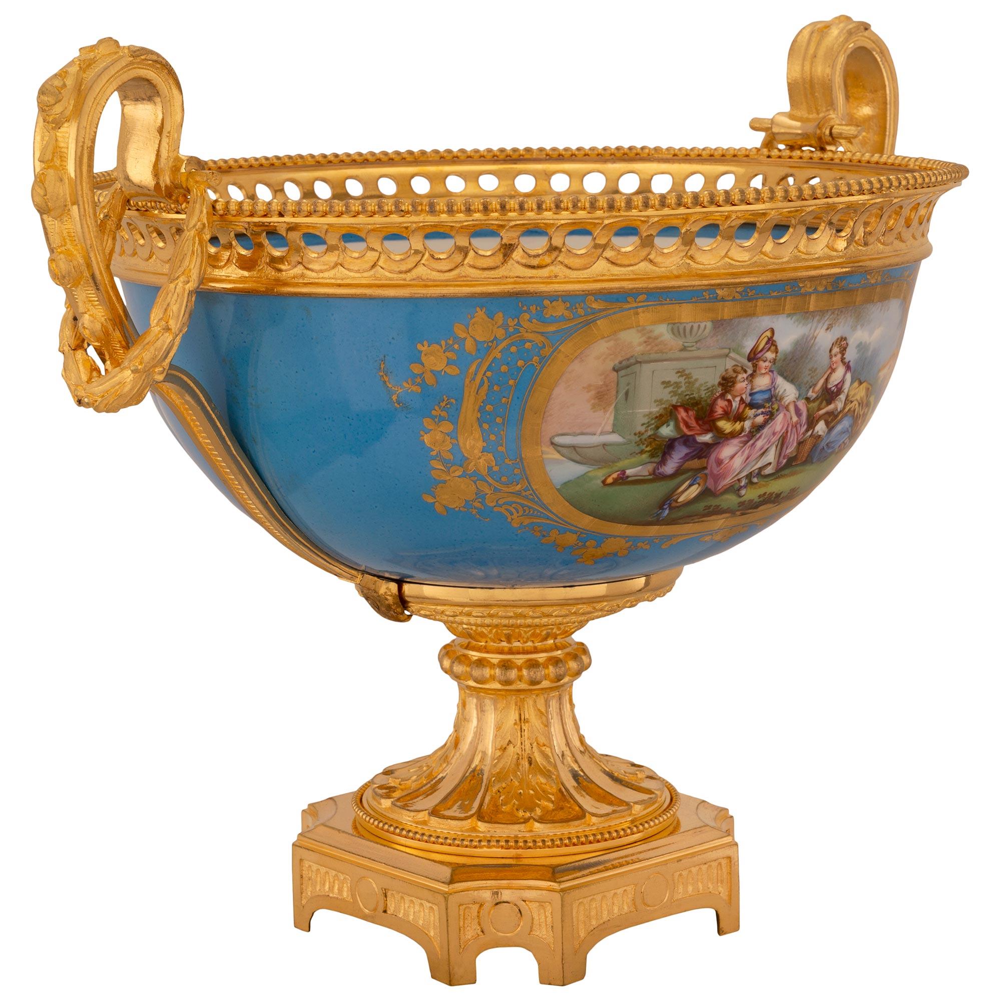 French 19th Century Louis XVI St. Sèvres Porcelain and Ormolu Centerpiece In Good Condition For Sale In West Palm Beach, FL