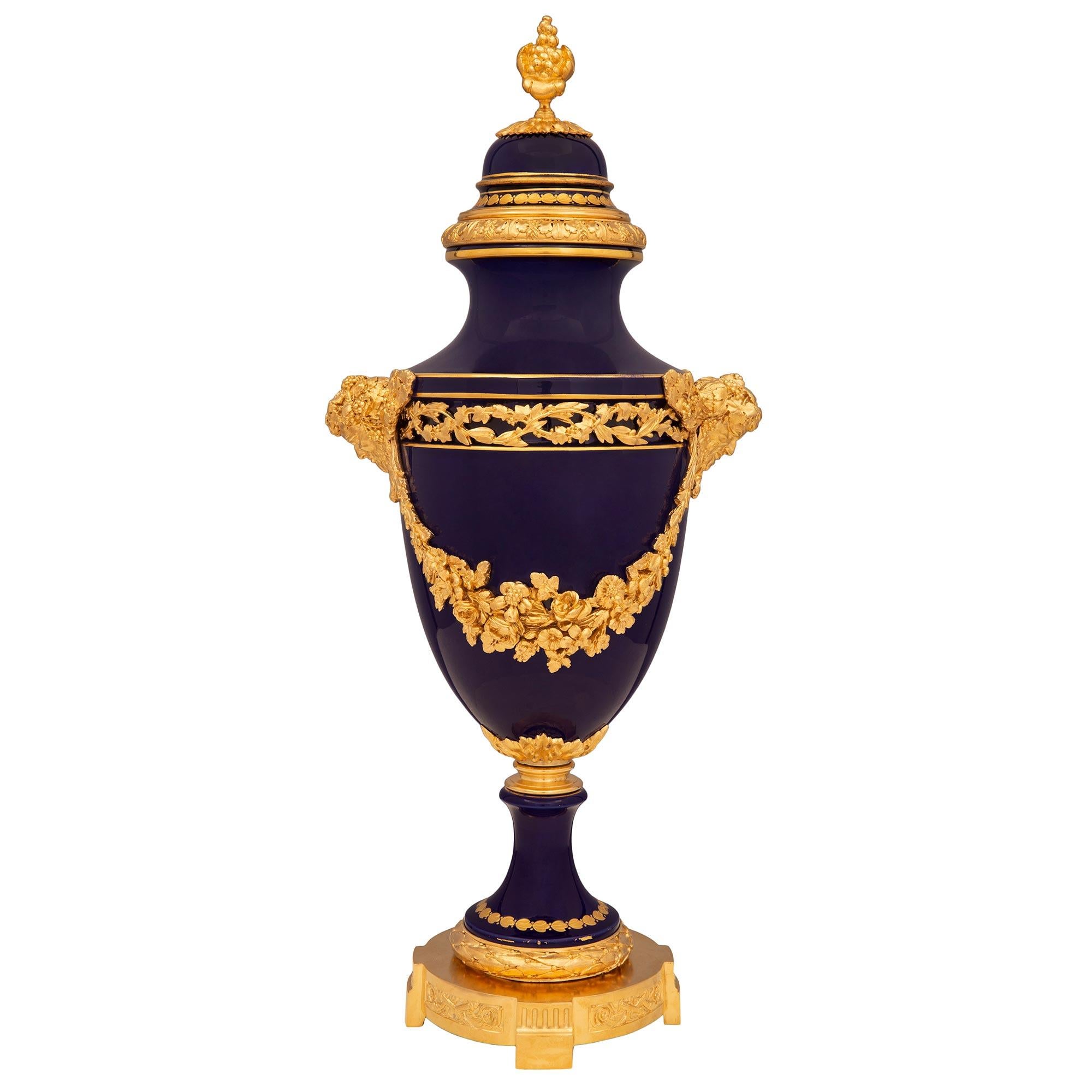 French 19th Century Louis XVI St. Sèvres Porcelain and Ormolu Lidded Urn For Sale 1