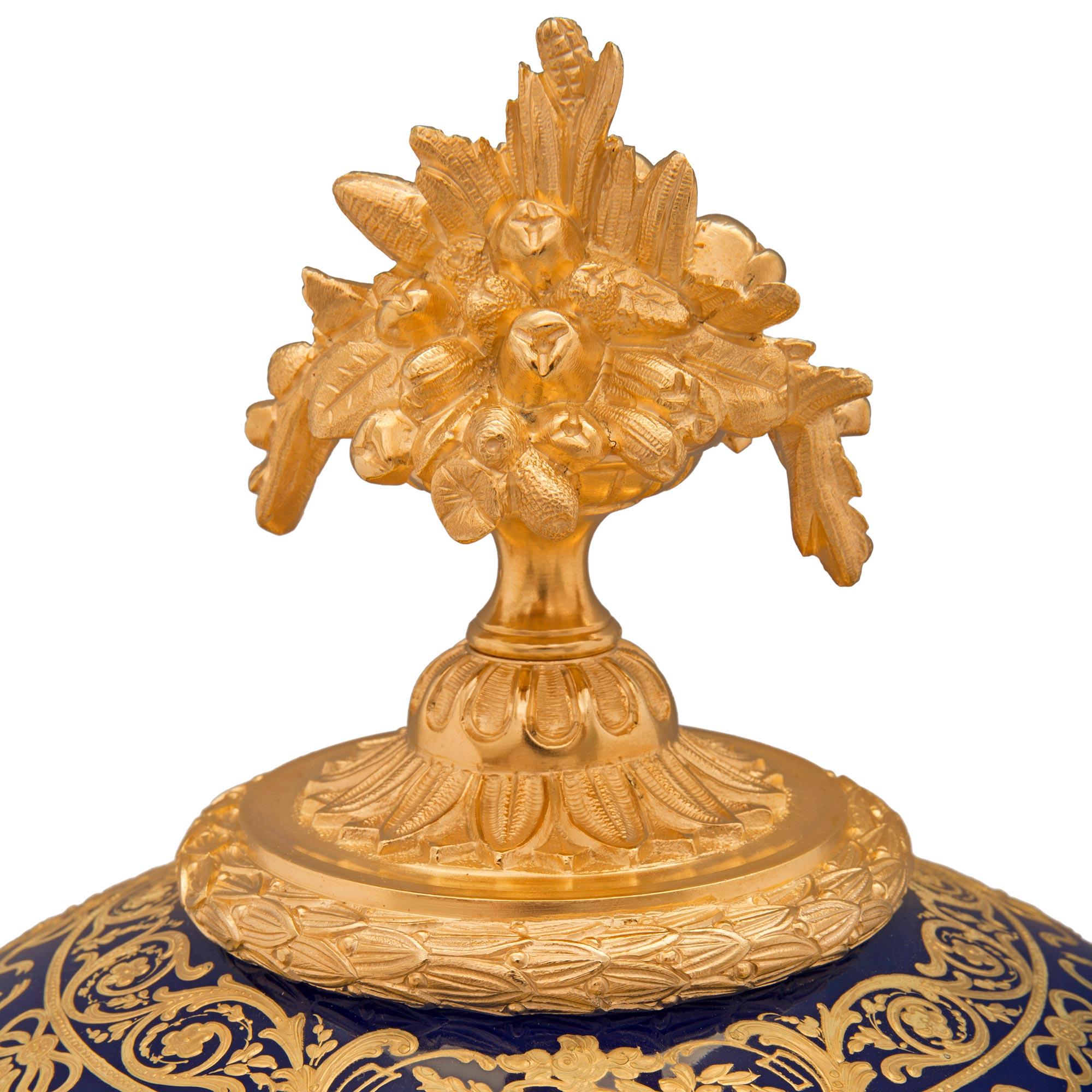 French 19th Century Louis XVI St. Sèvres Porcelain and Ormolu Lidded Urn For Sale 1