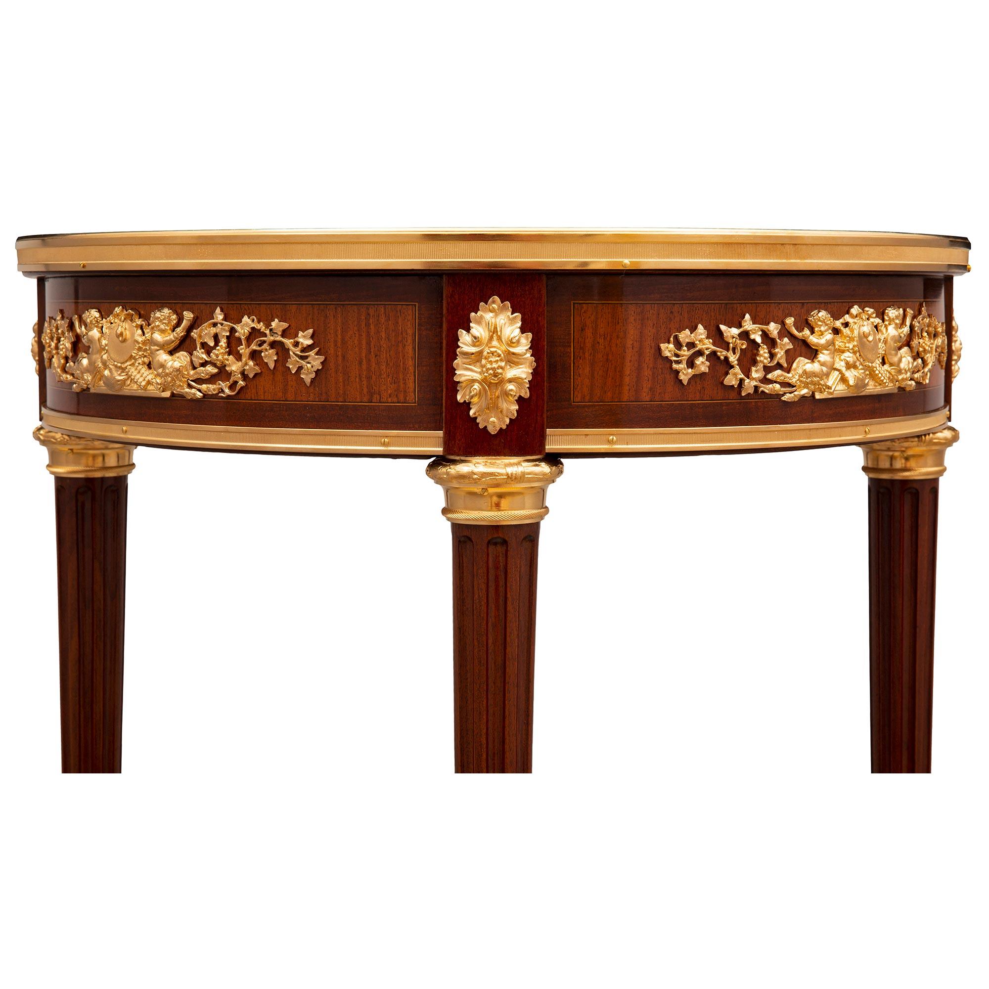 Table d'appoint Louis XVI du XIXe siècle attribuée à François Linke Bon état - En vente à West Palm Beach, FL