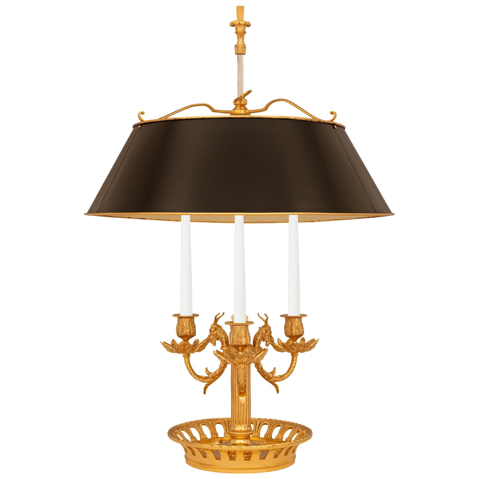 French 19th Century Louis XVI St. Tole And Ormolu Bouillotte Lamp For Sale 5