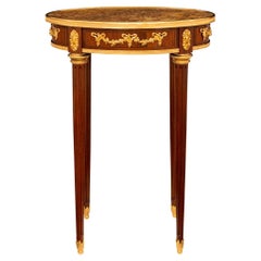 Französischer Beistelltisch aus Tulpenholz, Ormolu und Marmor im Stil Louis XVI des 19.