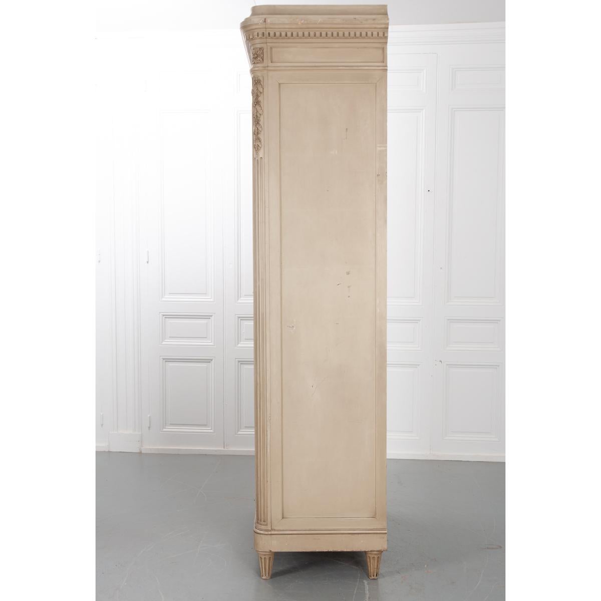 French 19th Century Louis XVI-Style Armoire In Good Condition In Baton Rouge, LA