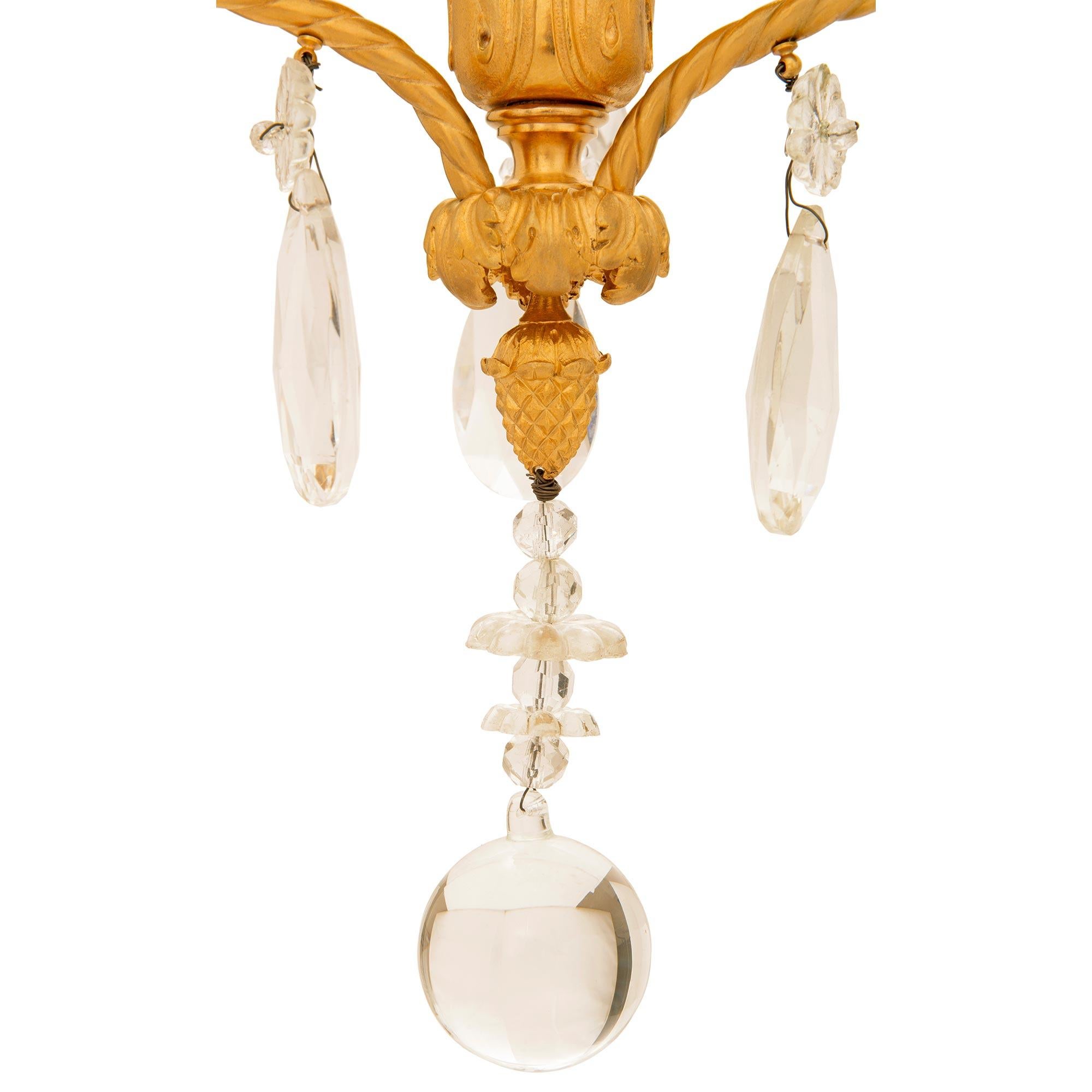 Araña francesa del siglo XIX de cristal y ormolu de Baccarat del s. XVI en venta 2
