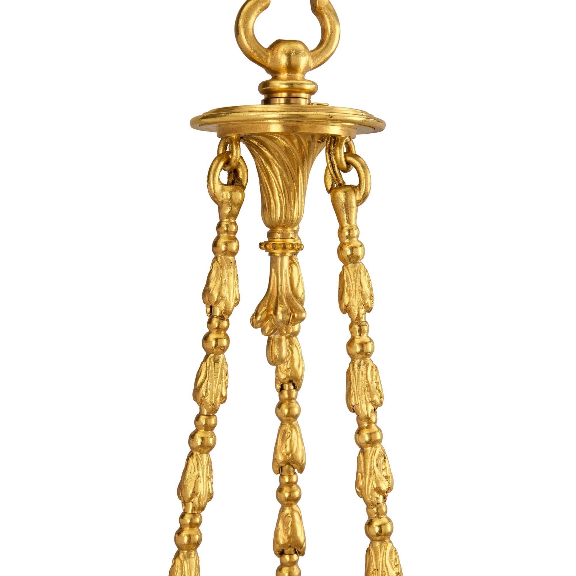 French 19th Century Louis XVI Style Belle Époque Chandelier Attributed to Dasson In Good Condition For Sale In West Palm Beach, FL