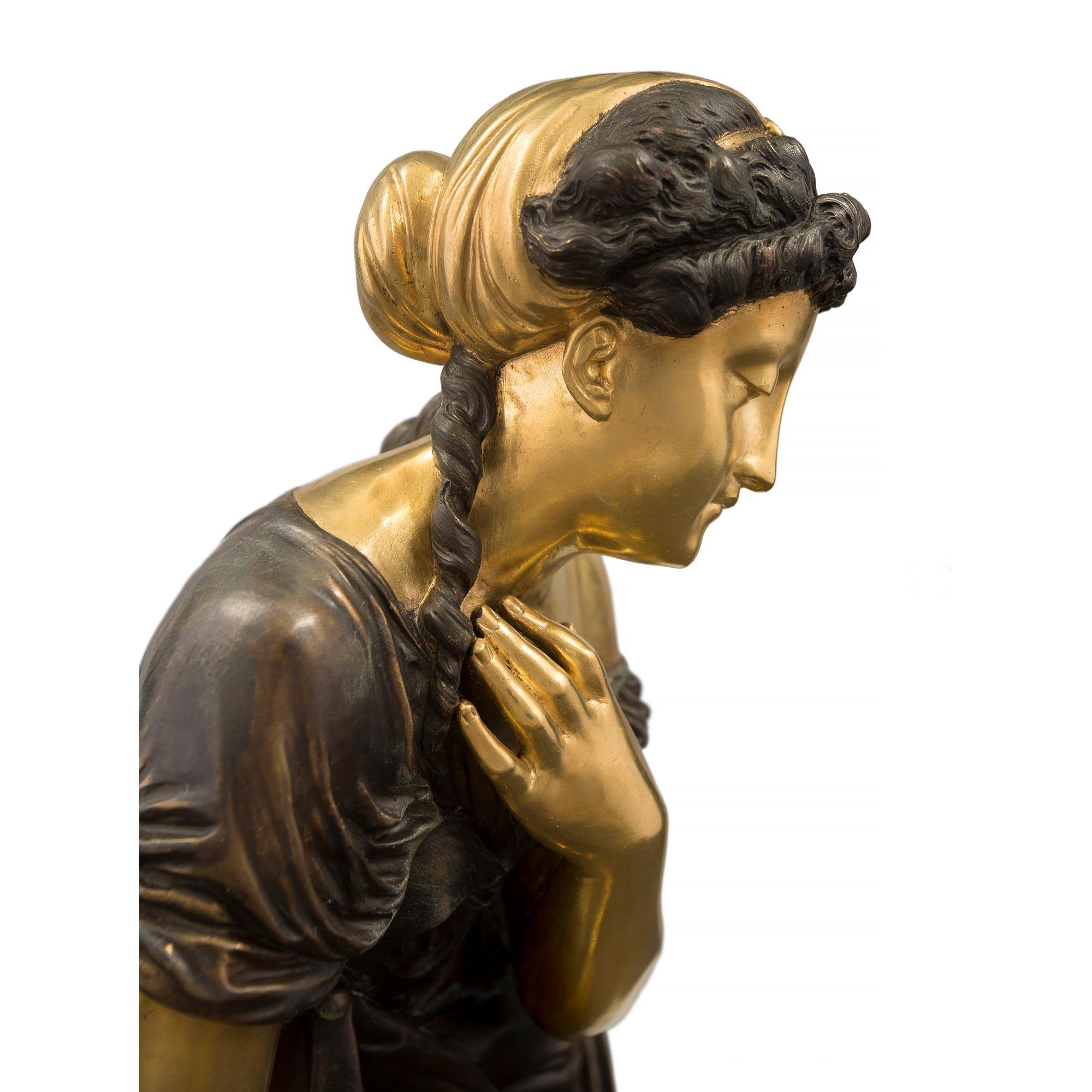 Statue d'une jeune fille en bronze de style Louis XVI du XIXe siècle français en vente 1
