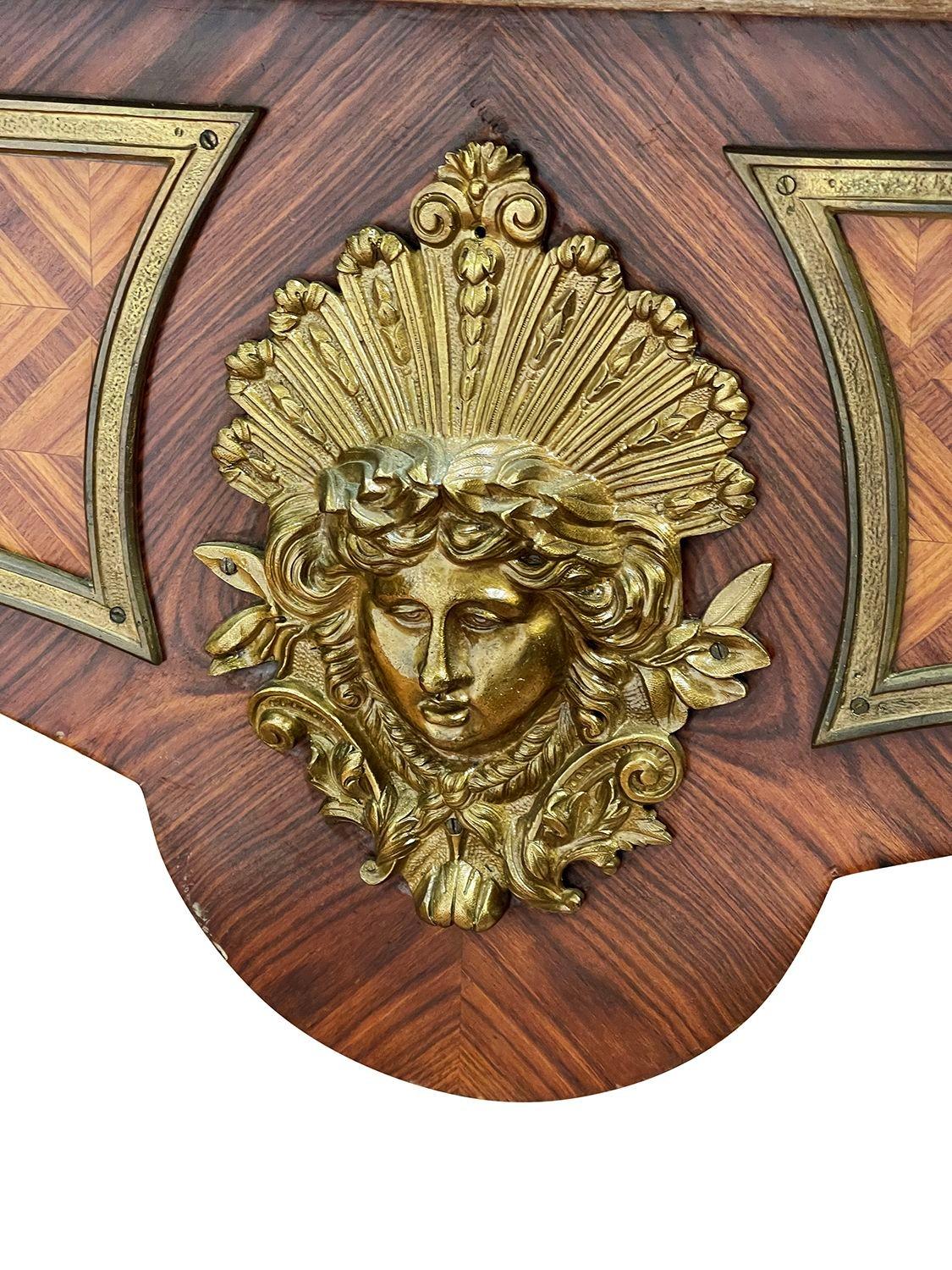 Französische Bureau-Platte im Louis-XVI.-Stil des 19. Jahrhunderts. (Furnier) im Angebot
