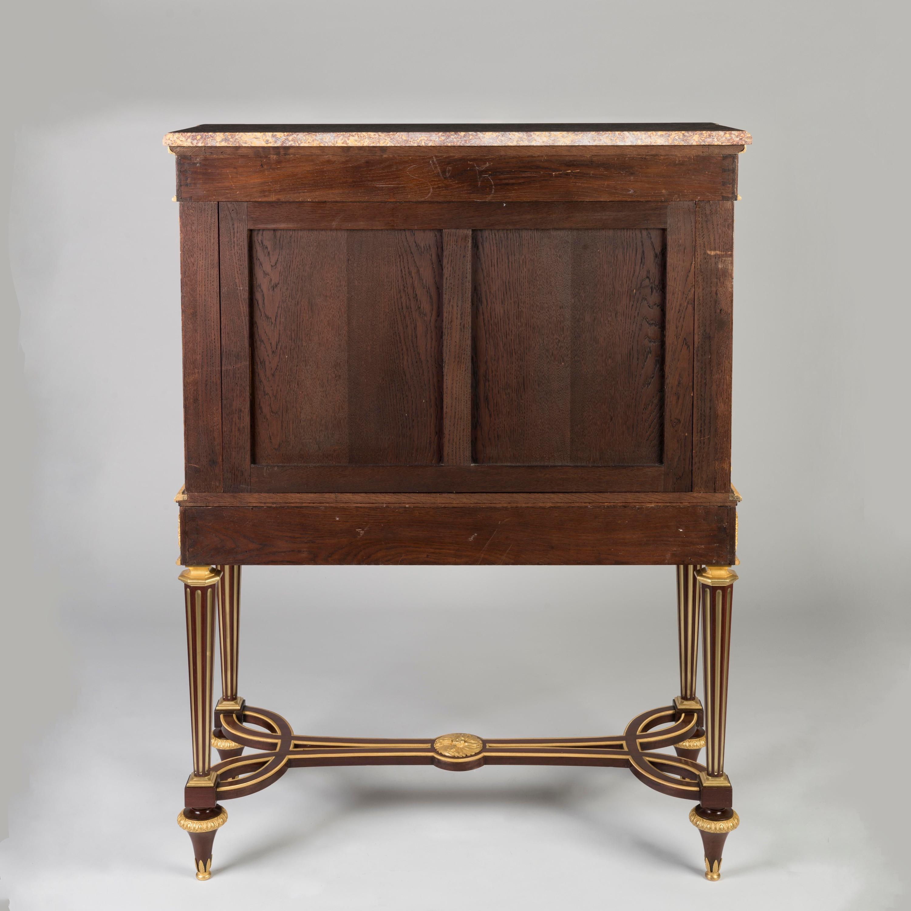 Cabinet francese del XIX secolo in stile Luigi XVI di Henry Dasson con Venere ed Enea in vendita 8