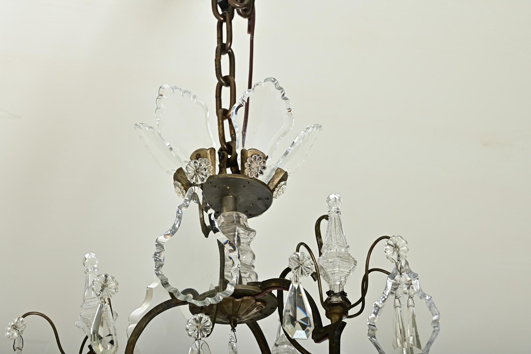 Lustre français du 19ème siècle de style Louis XVI en vente 1