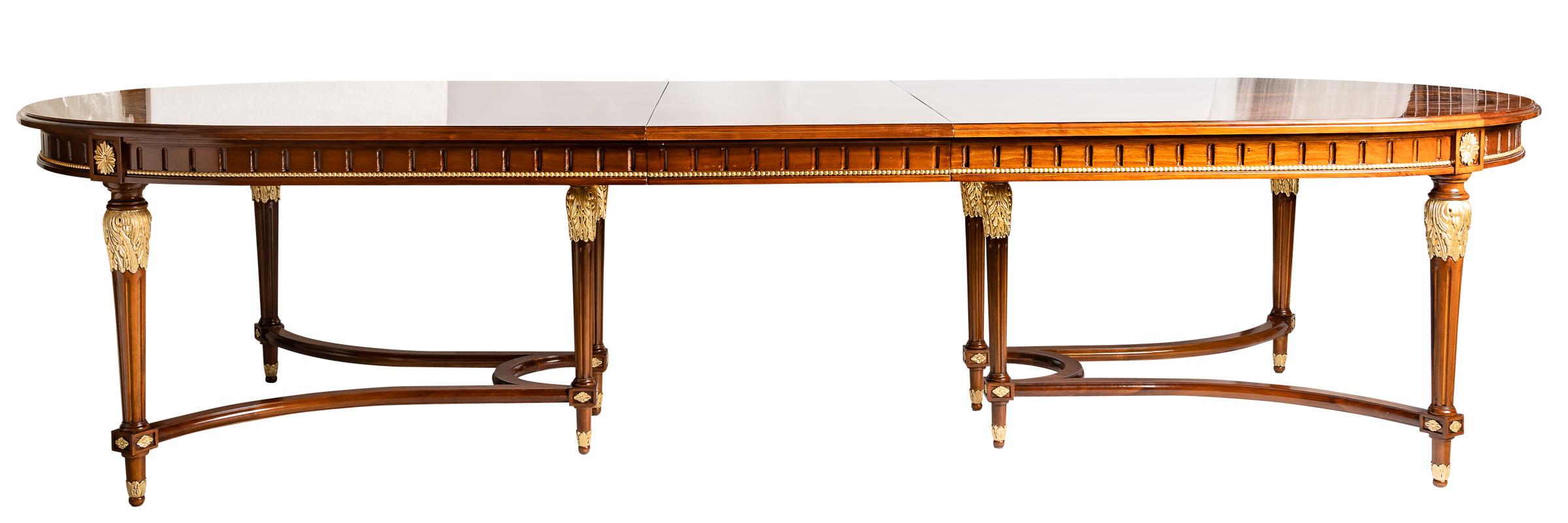 French 19th Century Louis XVI Style Cherry Dining Table with Two Extensions 5