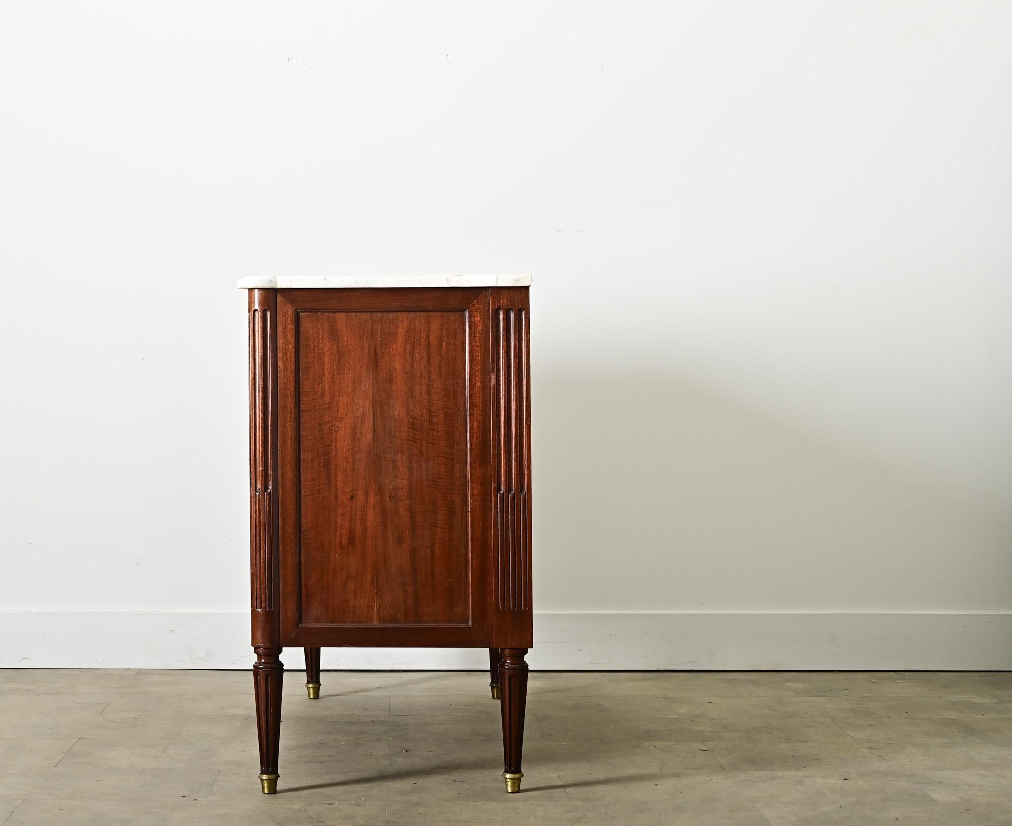 French 19th Century Louis XVI Style Commode For Sale 7