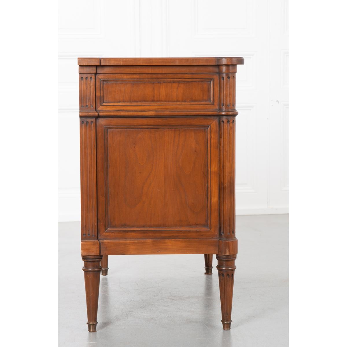 French 19th Century Louis XVI-Style Commode In Good Condition In Baton Rouge, LA