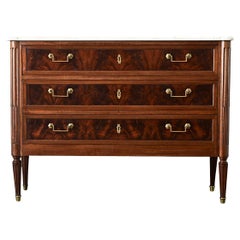 Commodes and Chests of Drawers