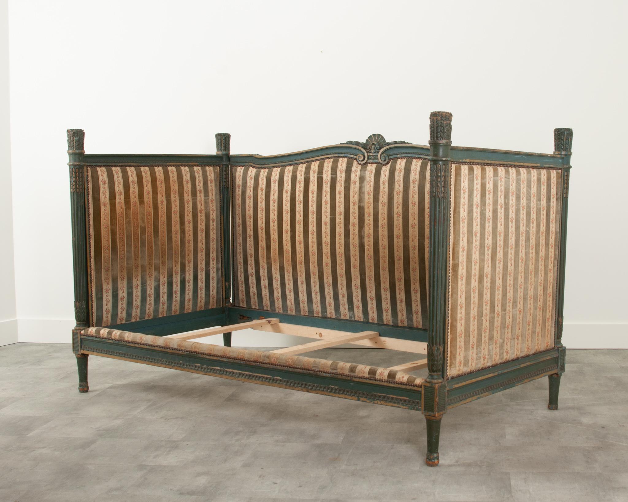 French 19th Century Louis XVI Style Daybed 4