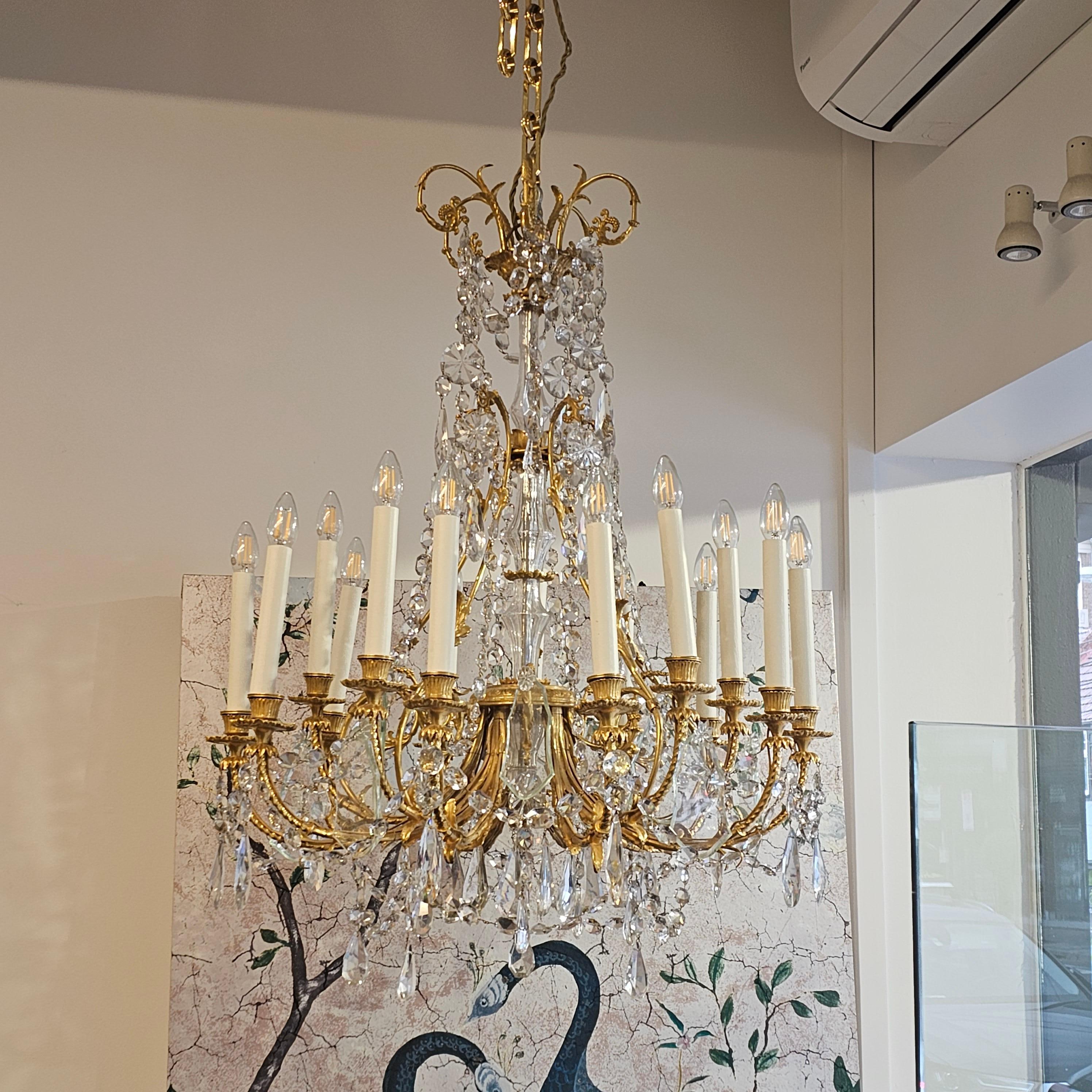 French 19th Century Louis XVI Style Fifteen Light Baccarat Crystal Chandelier For Sale 1