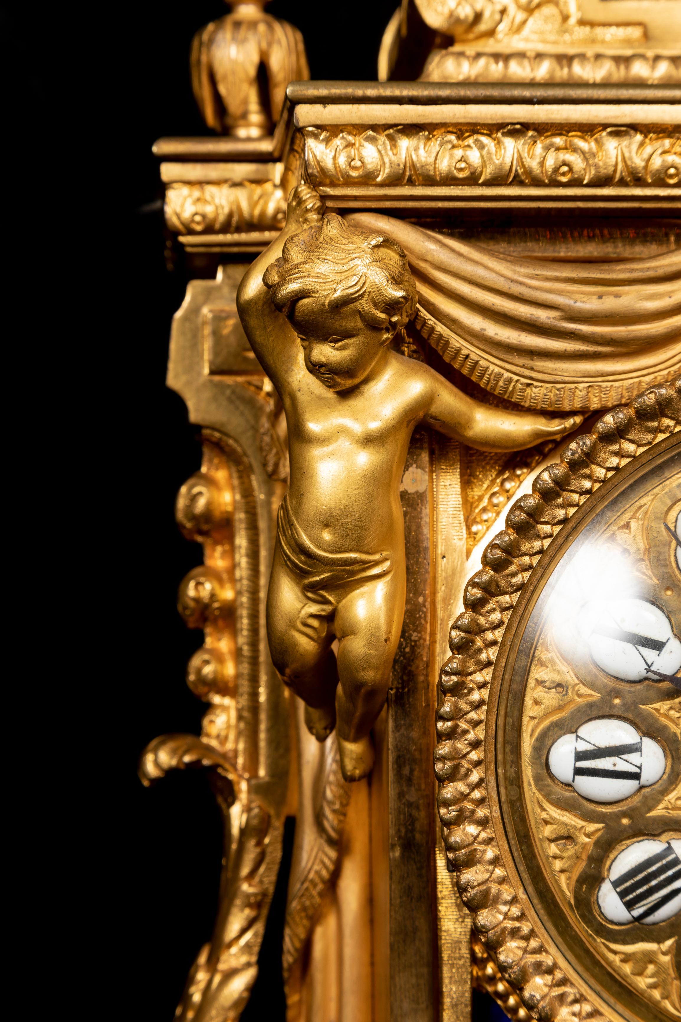 XIX secolo Set di guarniture in bronzo dorato e lapislazzuli in stile Luigi XVI, Francia 19° secolo in vendita