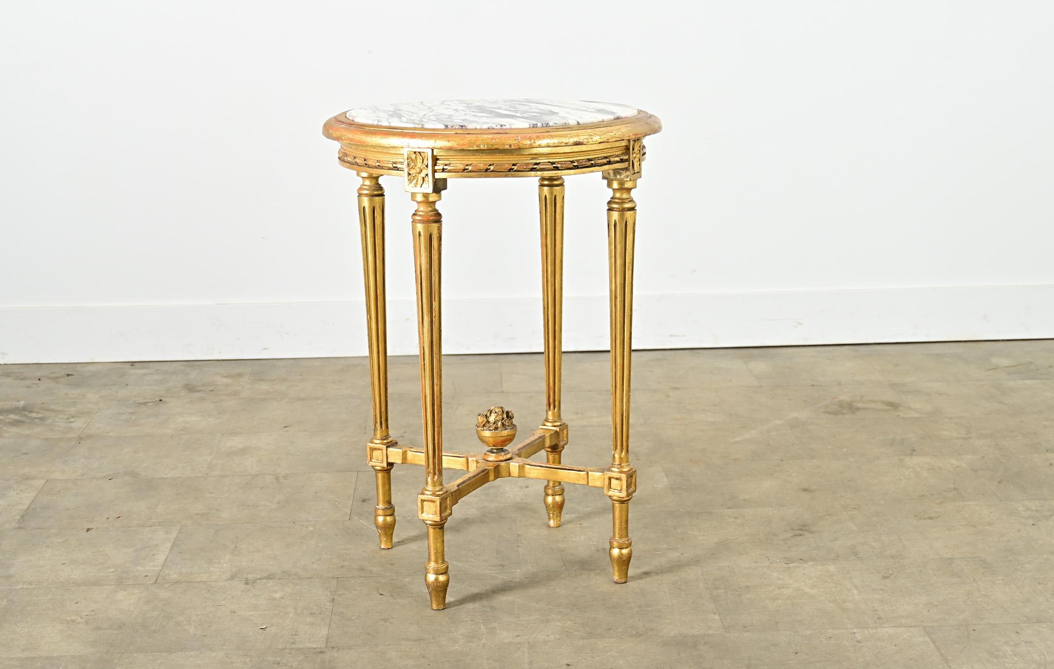 XIXe siècle Guéridon doré français du 19e siècle de style Louis XVI en vente