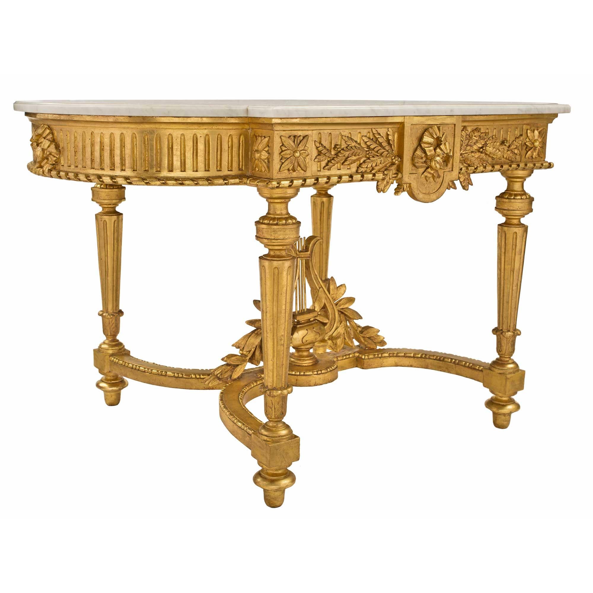 French 19th Century Louis XVI Style Giltwood and Carrara Marble Center Table In Good Condition For Sale In West Palm Beach, FL