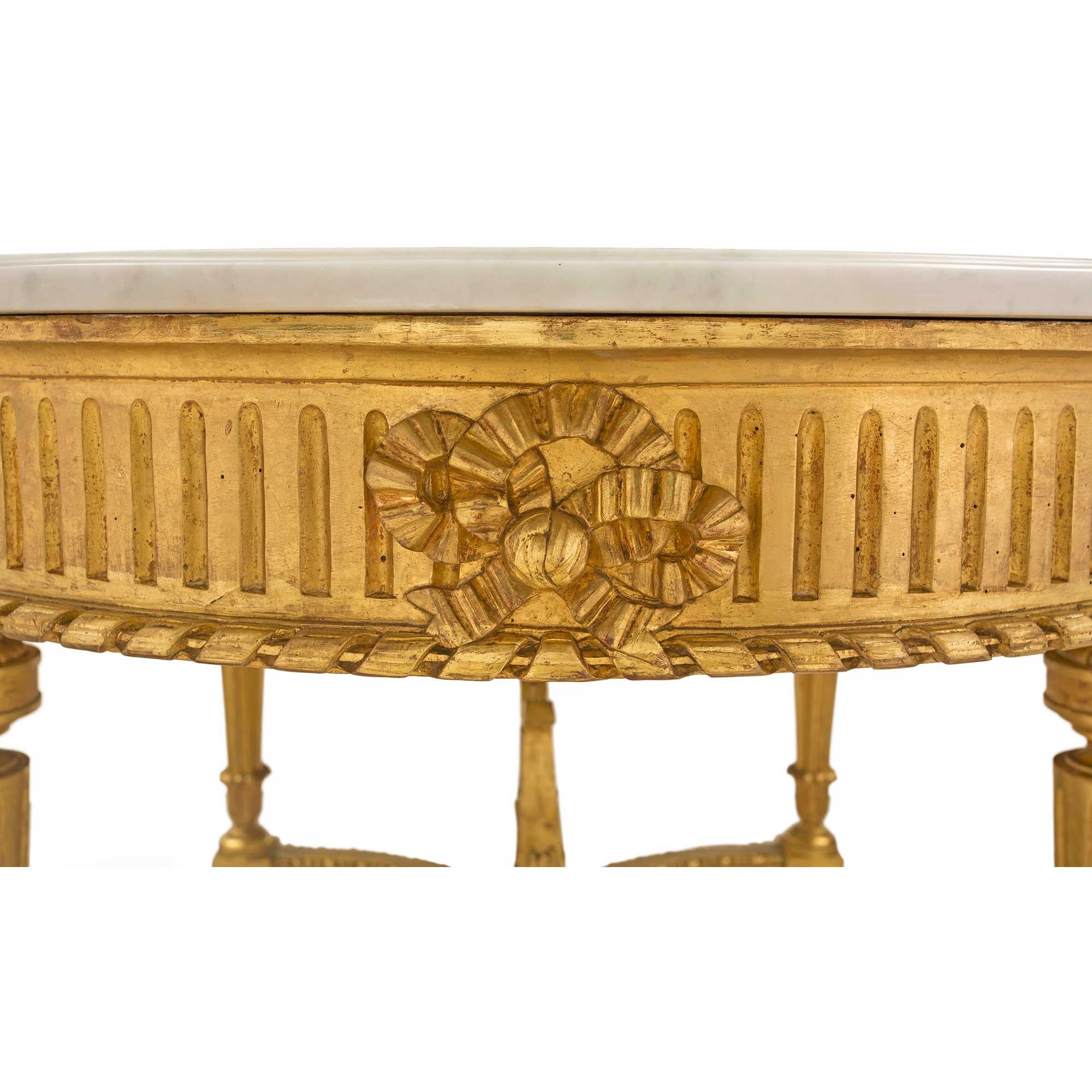 French 19th Century Louis XVI Style Giltwood and Carrara Marble Center Table For Sale 3