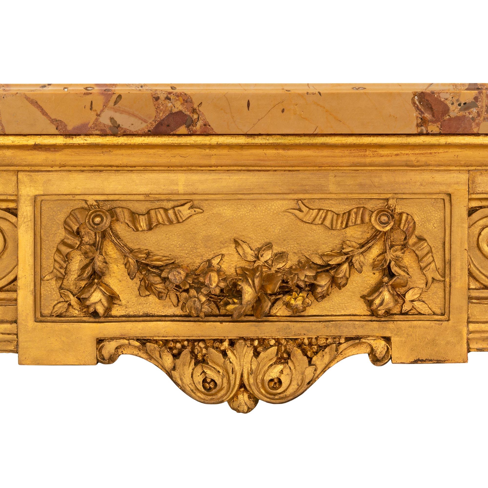 Freistehende Konsole aus vergoldetem Holz und Marmor im Louis-XVI-Stil des 19. Jahrhunderts im Angebot 2