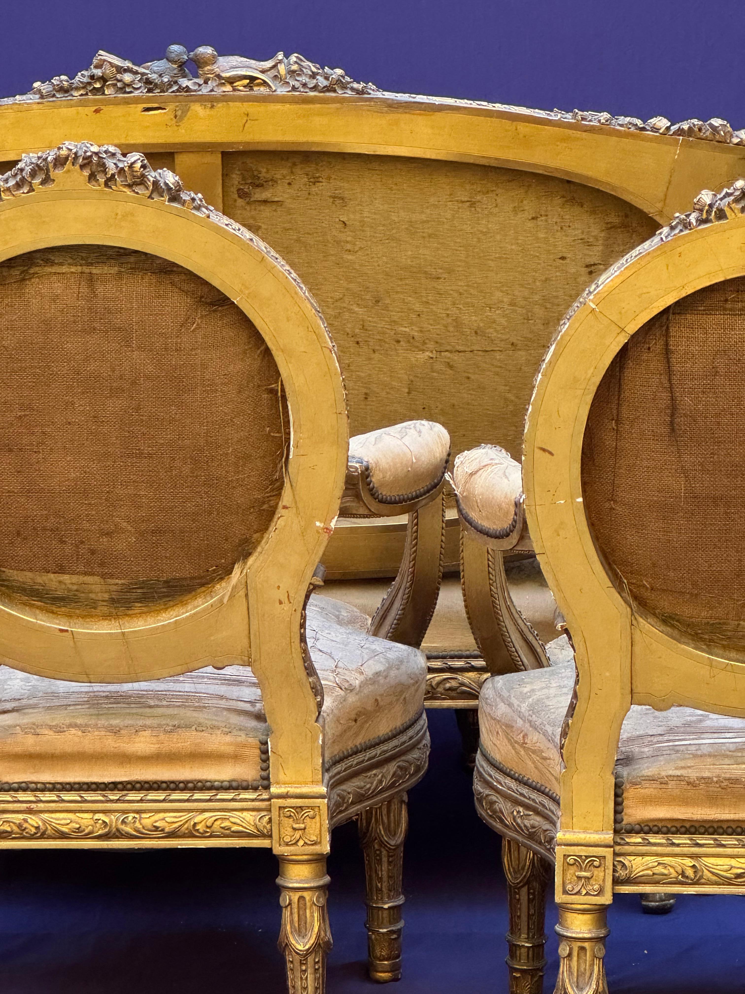 Suite de salón francesa del siglo XIX en madera dorada estilo Luis XVI con tapicería Tapestry Upholstering en venta 5