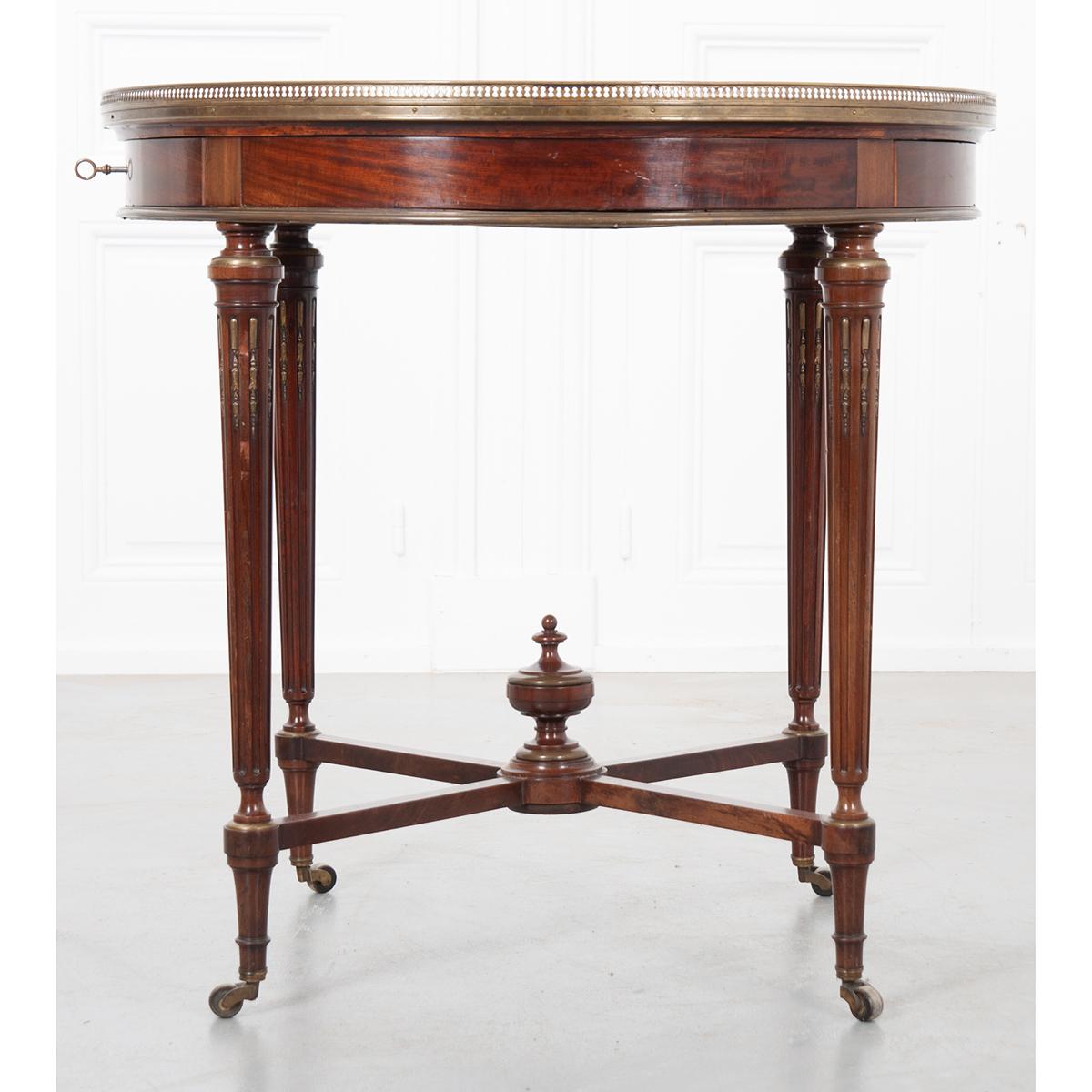 French 19th Century Louis XVI-Style Gueridon For Sale 3