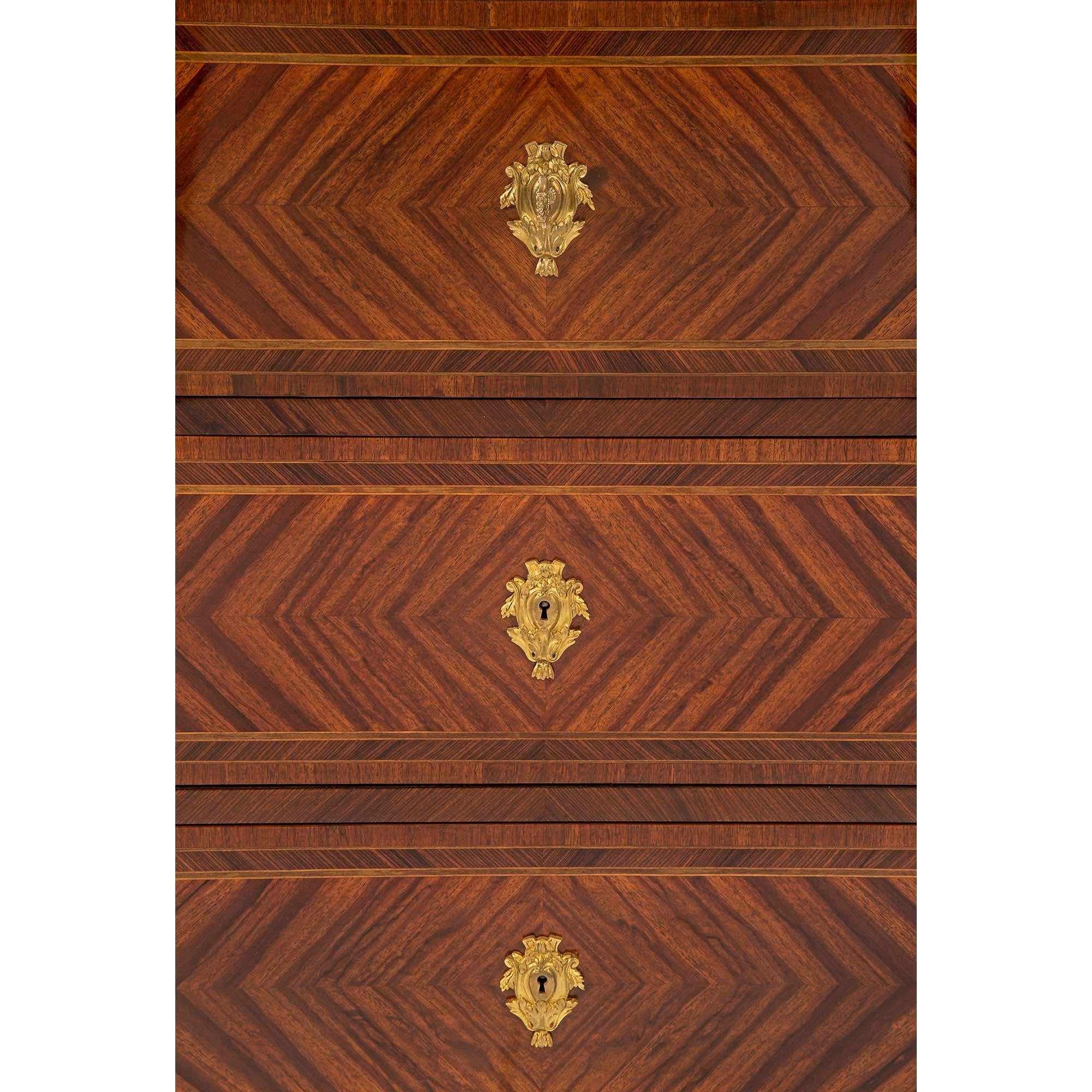 Buffet francese del XIX secolo in stile Luigi XVI in legno di re, tulipano e ormeggio in vendita 1
