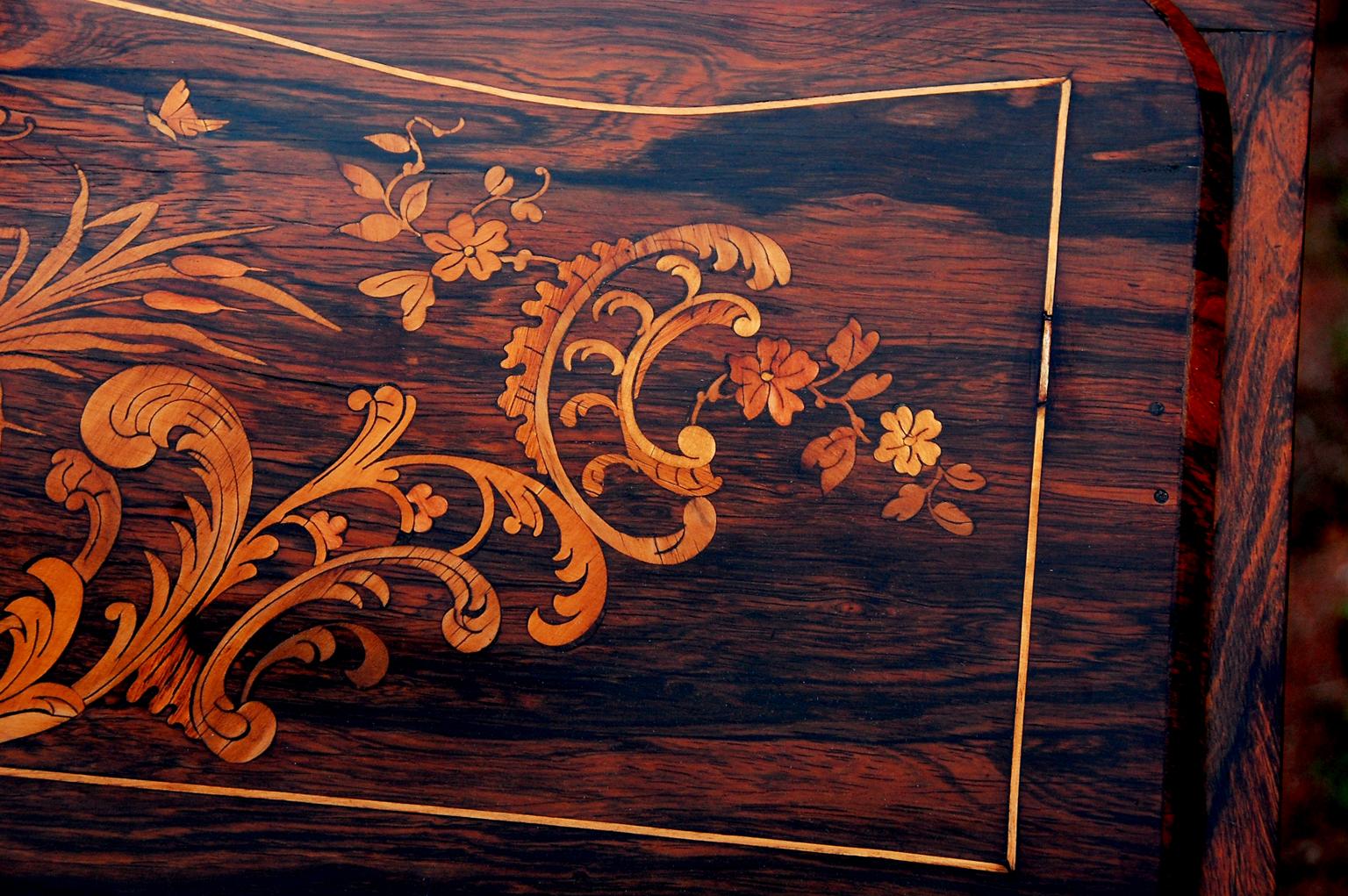 French 19th Century Louis XVI Style Ladies Writing Desk Marquetry Inlay For Sale 4