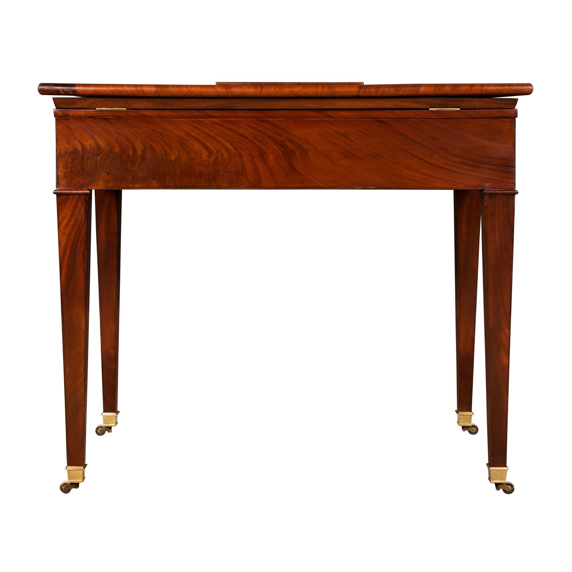 French 19th Century Louis XVI Style Mahogany Desk ‘A la Tronchin’ For Sale 2
