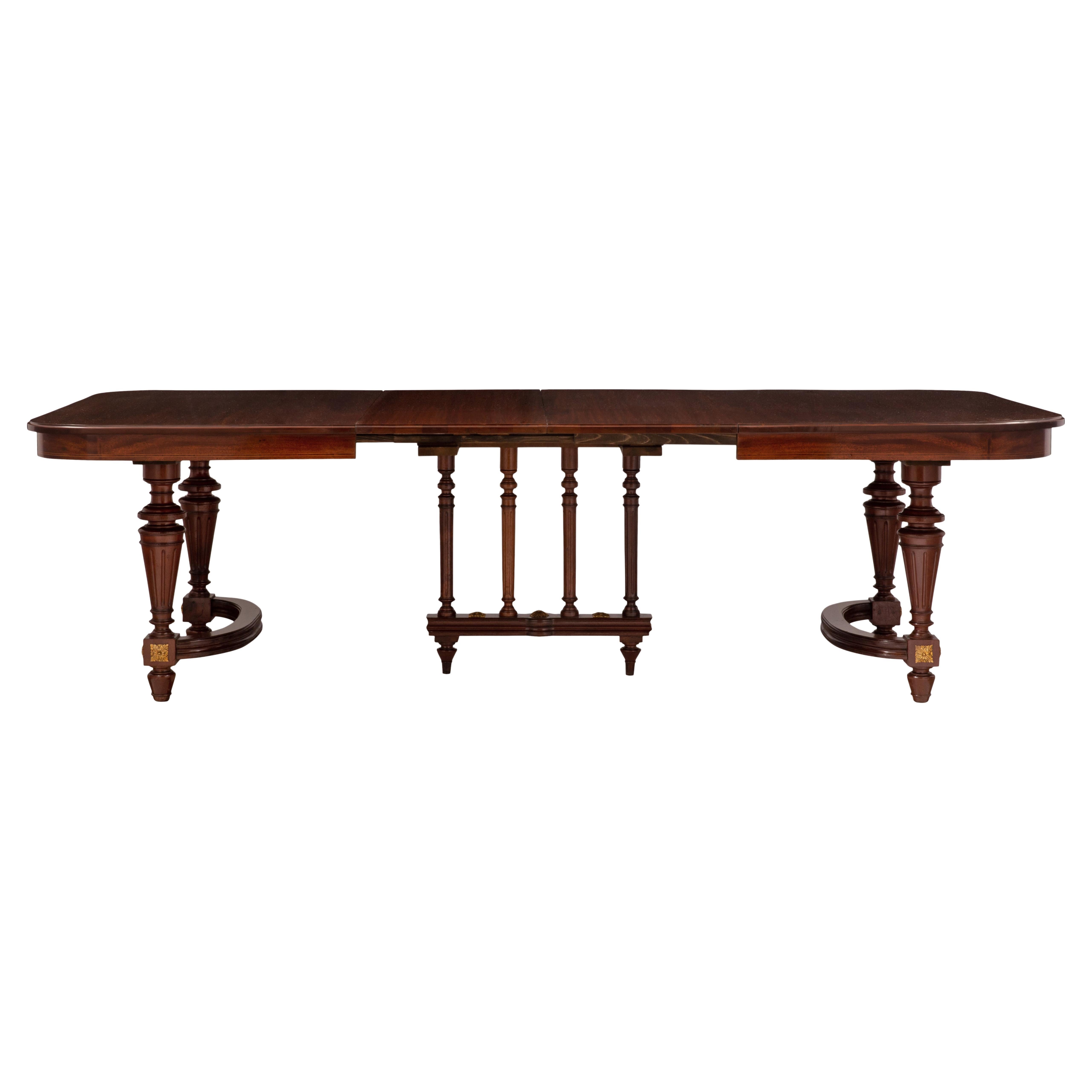 French 19th Century Louis XVI Style Mahogany Dining Table with Two Extensions For Sale