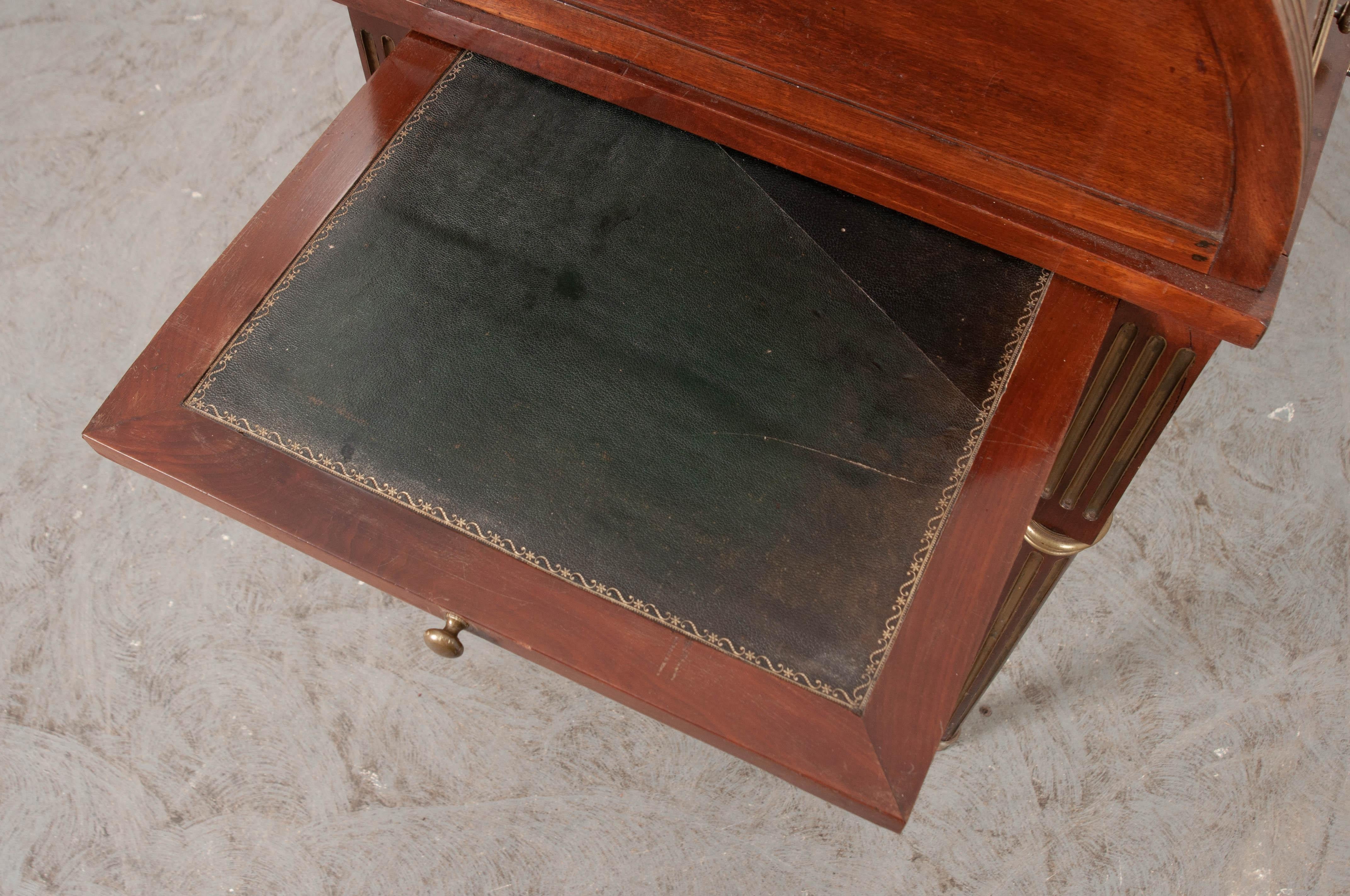 French 19th Century Louis XVI-Style Mahogany Roll Top Desk 4