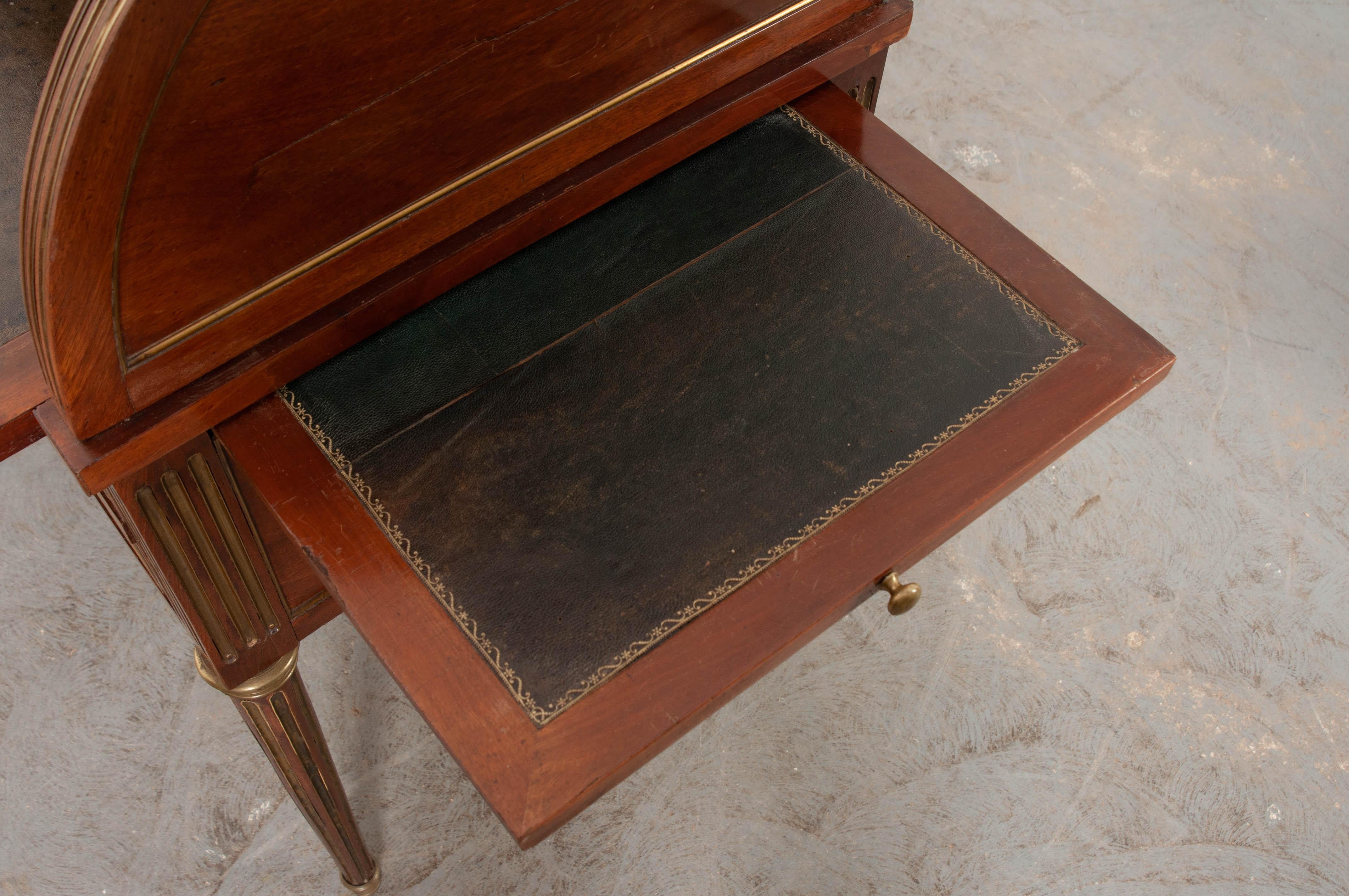 French 19th Century Louis XVI-Style Mahogany Roll Top Desk 6