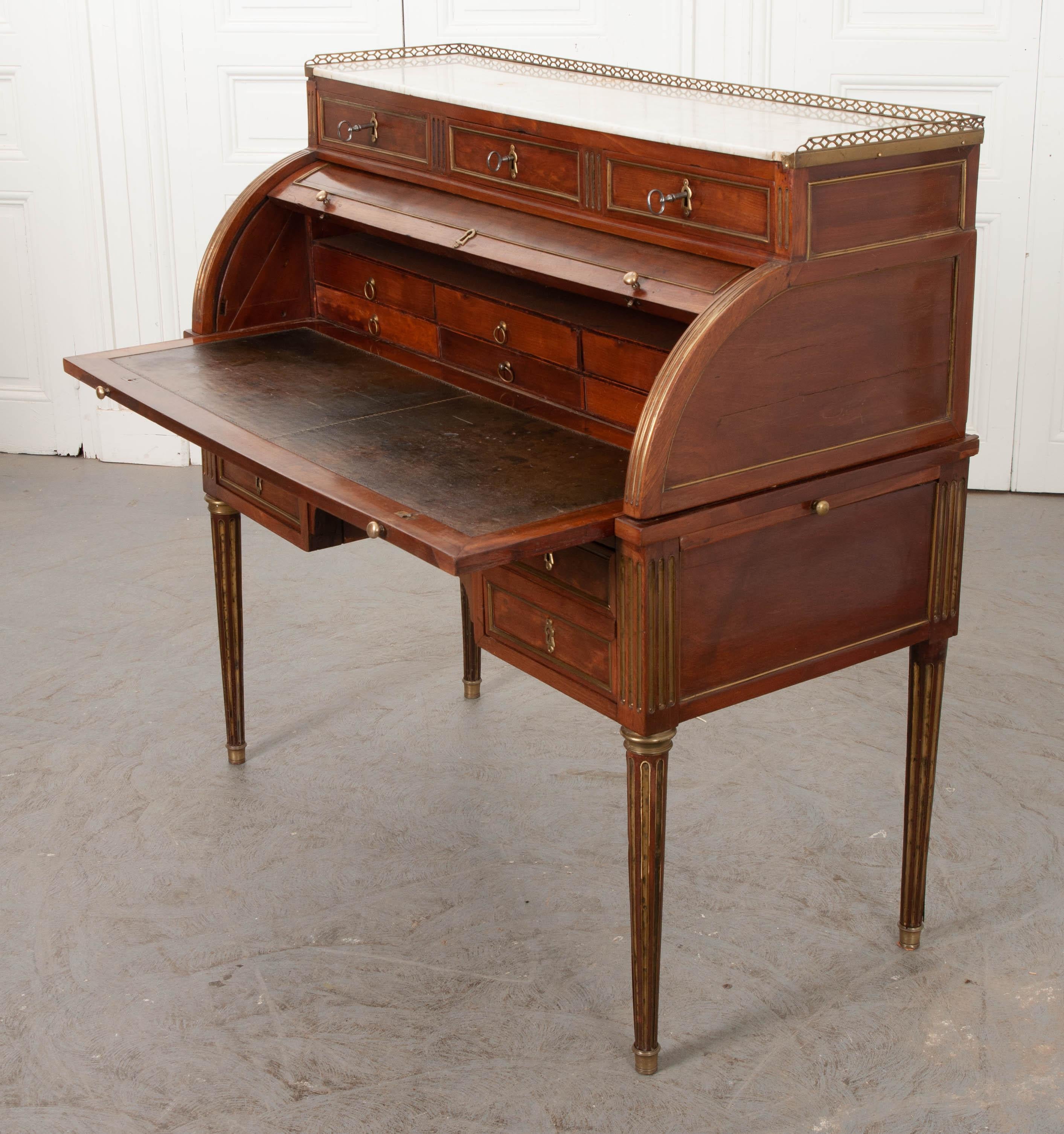 French 19th Century Louis XVI-Style Mahogany Roll Top Desk 7