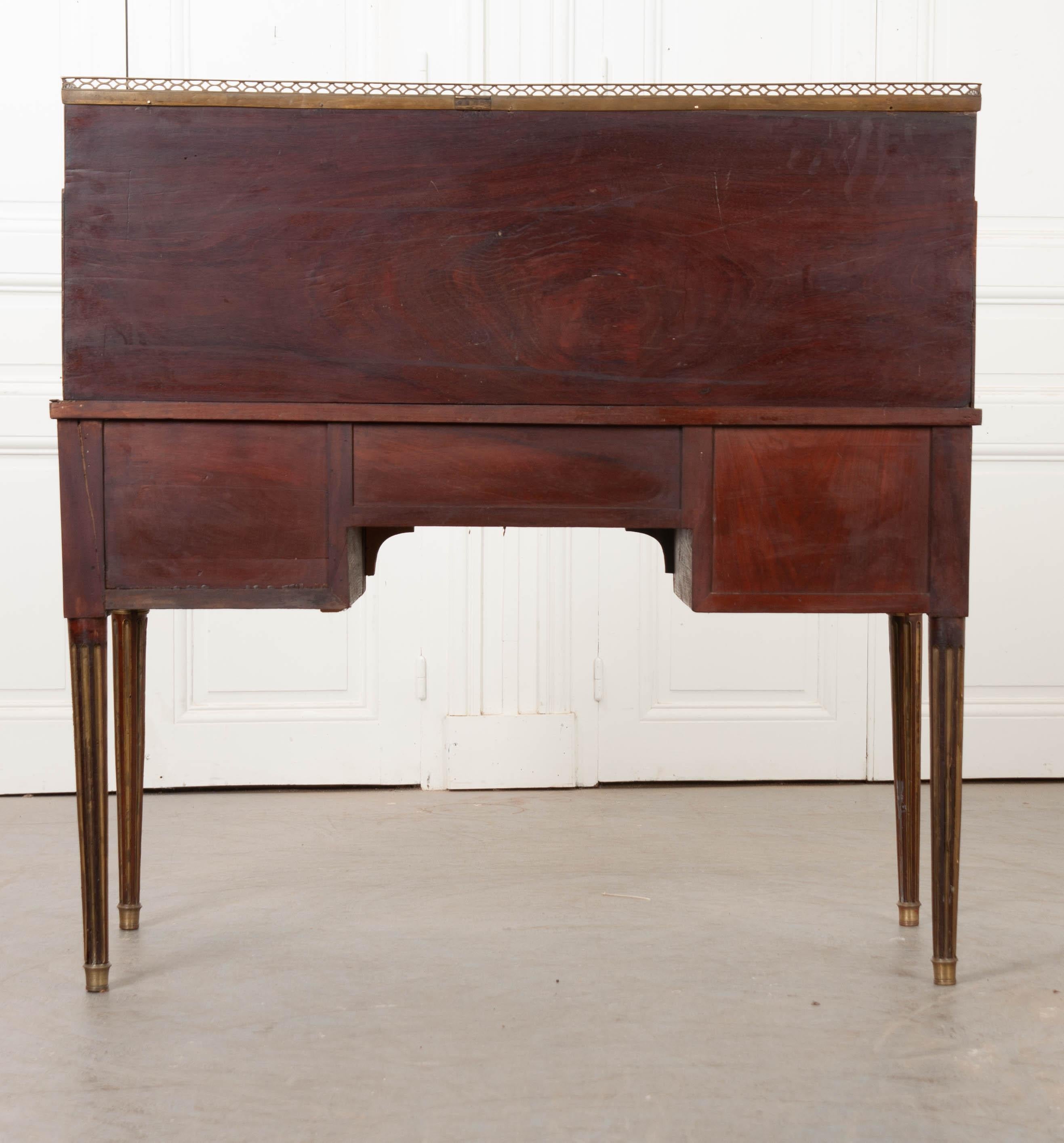 French 19th Century Louis XVI-Style Mahogany Roll Top Desk 10