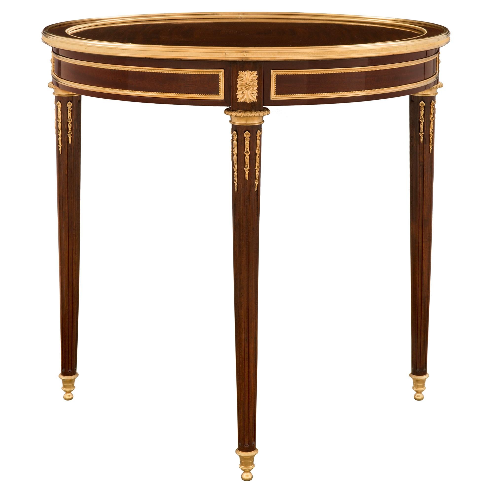 French 19th Century Louis XVI Style Mahogany Side Table, Attributed to Dasson In Good Condition For Sale In West Palm Beach, FL