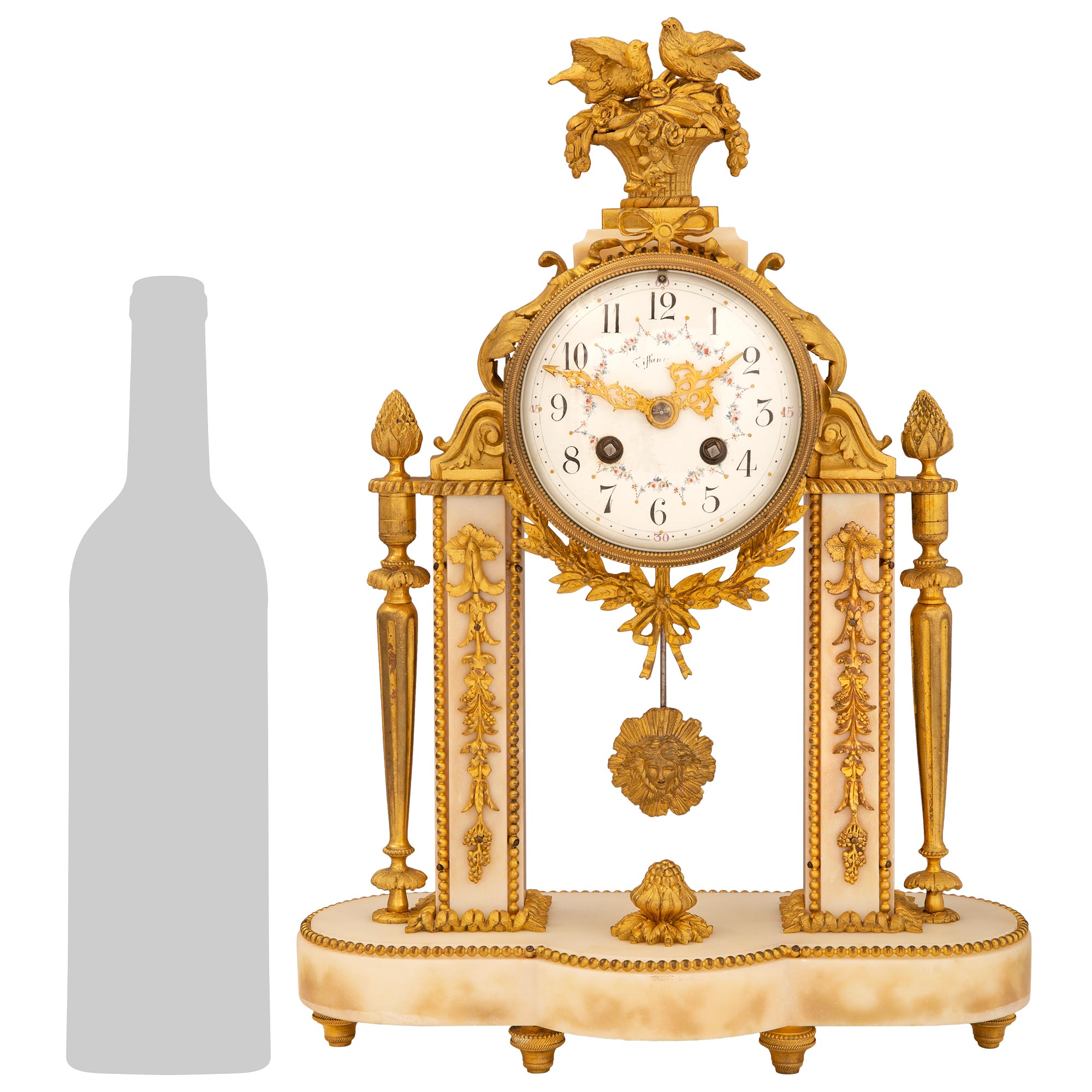 Porzellanuhr aus Marmor und Goldbronze im Louis-XVI.-Stil des 19. Jahrhunderts im Angebot