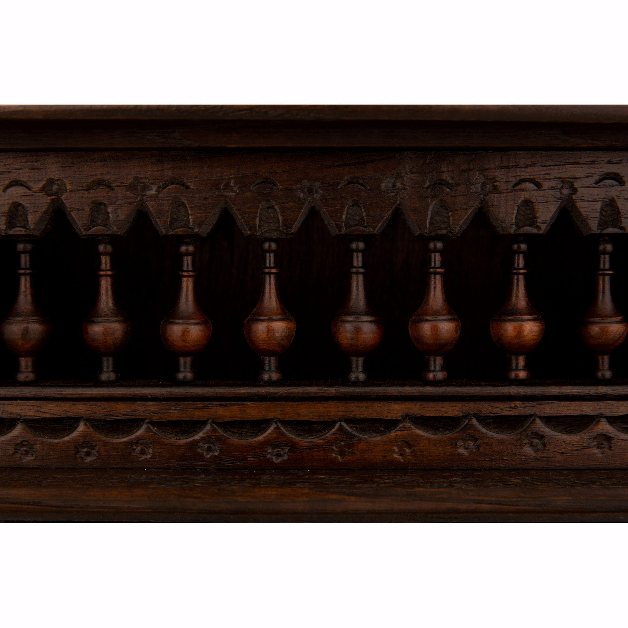 Cassapanca e portalettere in miniatura in Oak del XIX secolo francese in stile Luigi XVI in vendita 2