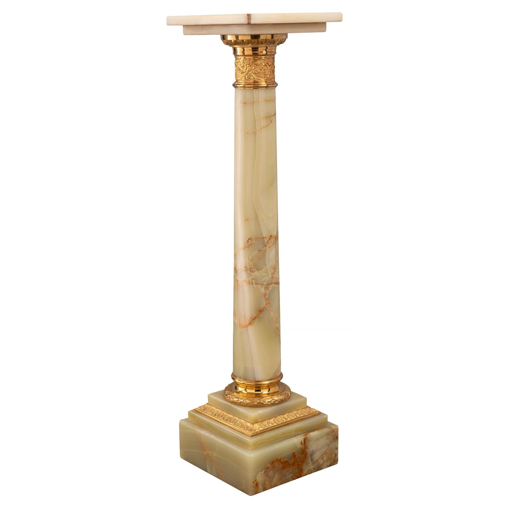 French 19th Century Louis XVI Style Onyx and Ormolu Pedestal Column For Sale 1