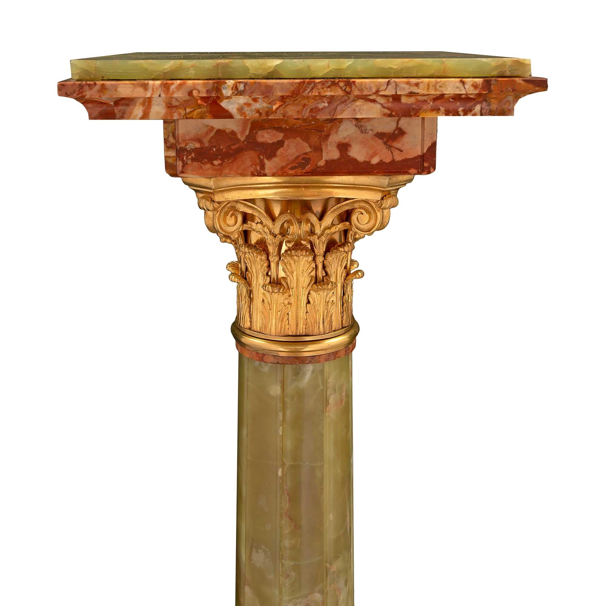 French 19th Century Louis XVI Style Onyx and Red Marble Pedestal Column For Sale 1