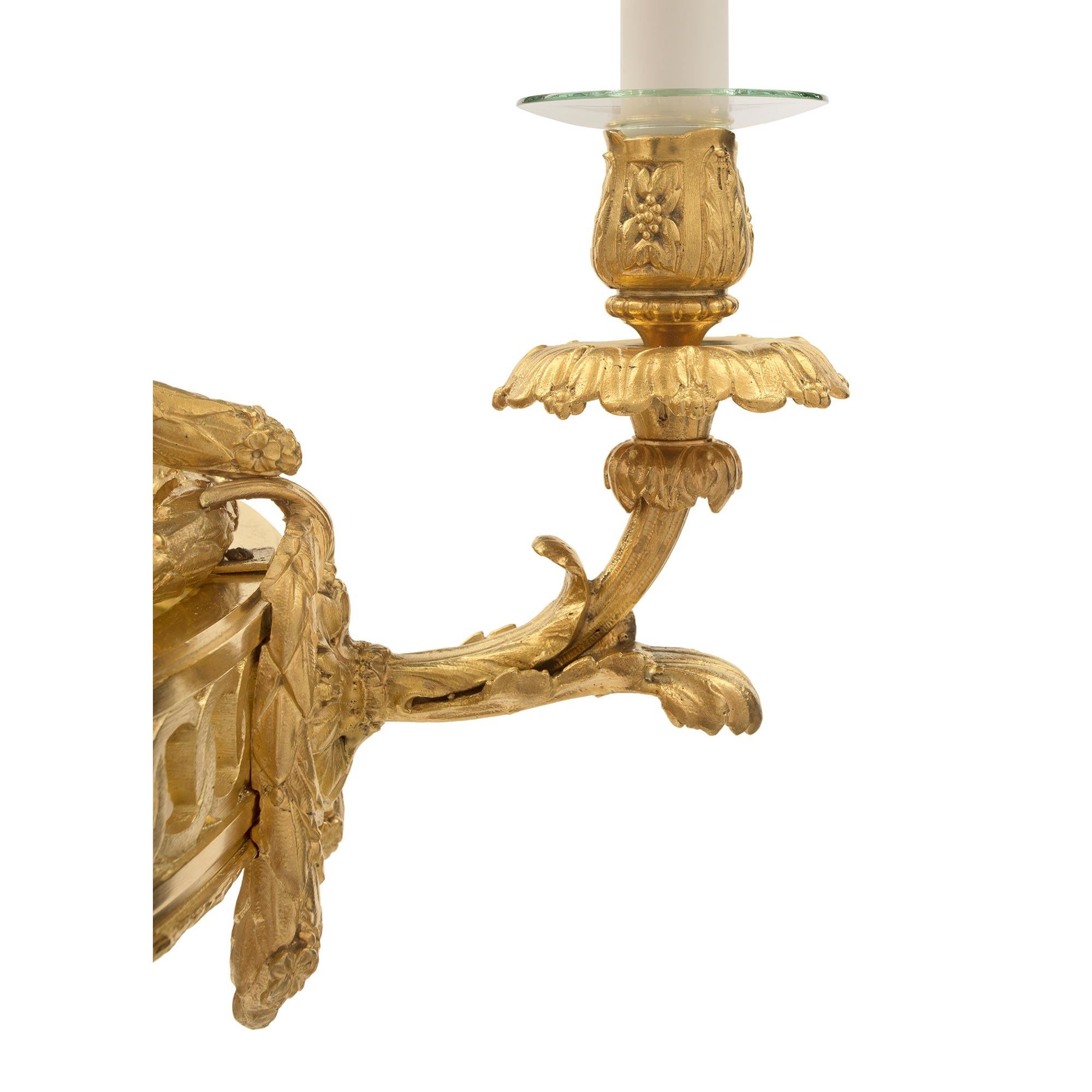 French 19th Century Louis XVI Style Ormolu and Alabaster Chandelier For Sale 3
