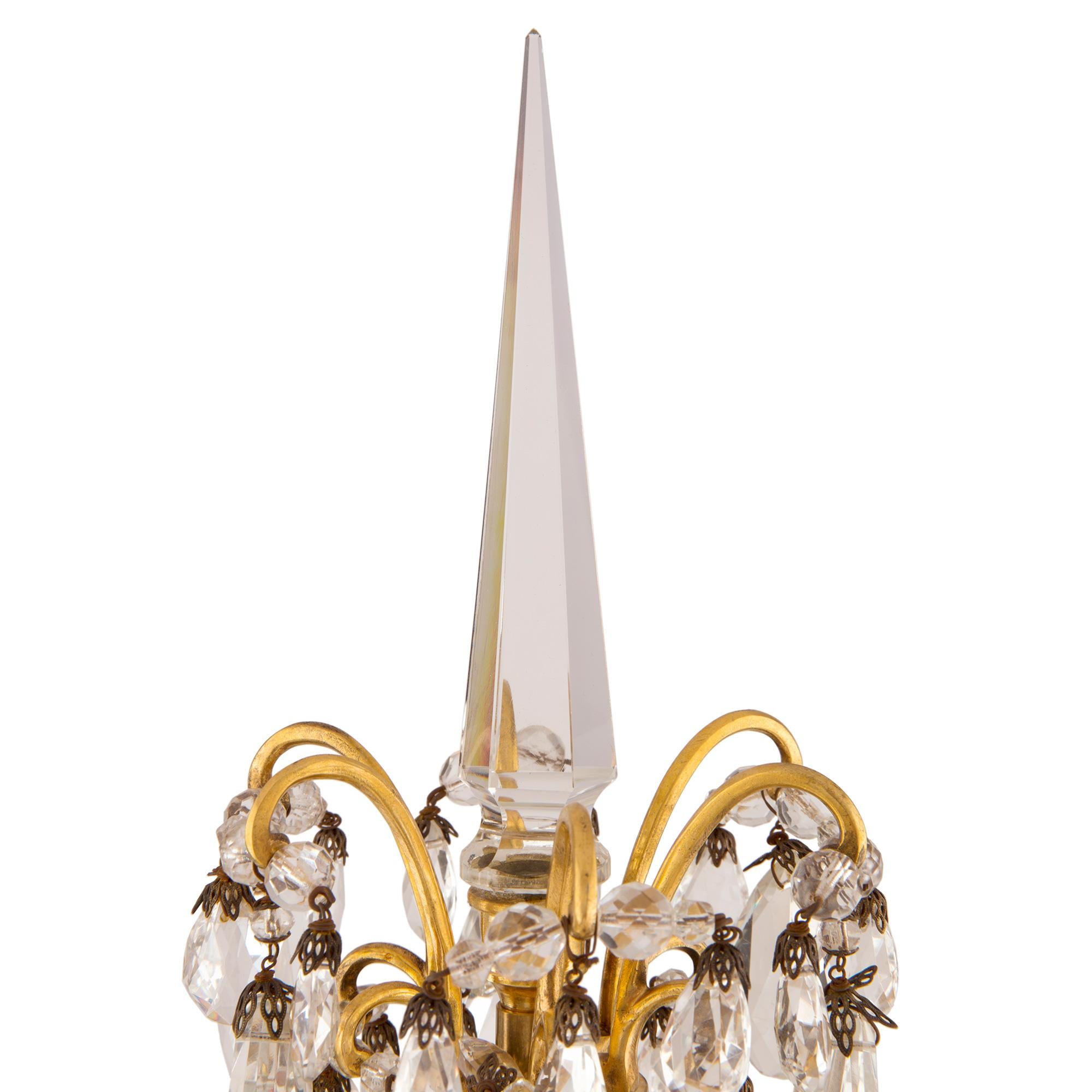 Girandole-Lampen aus Goldbronze und Baccarat-Kristall im Louis-XVI.-Stil des 19. Jahrhunderts (Louis XVI.) im Angebot