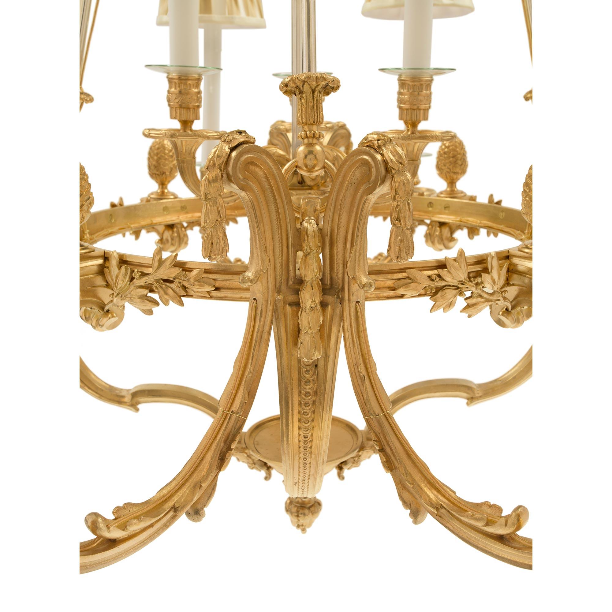French 19th Century Louis XVI Style Ormolu and Silvered Bronze Chandelier For Sale 1