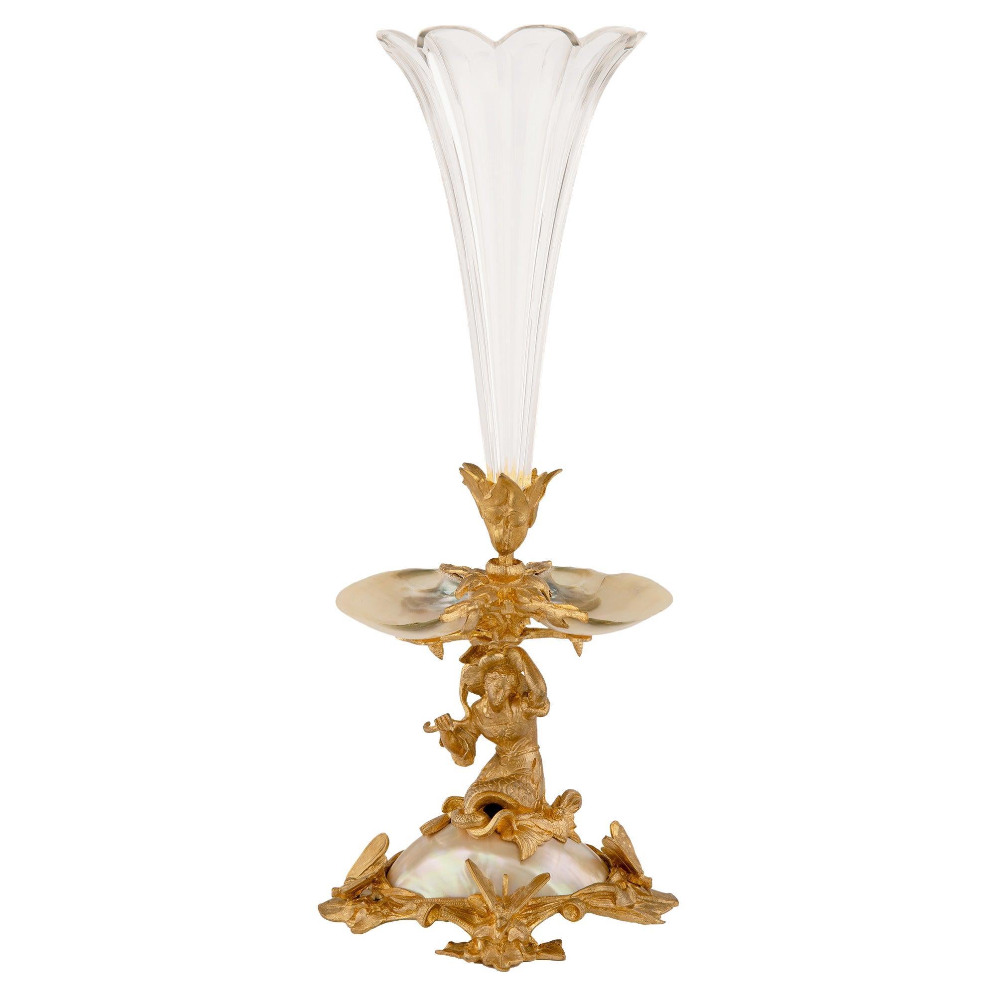 Vaso francese del XIX secolo in stile Luigi XVI con ormeggio, cristallo e madreperla