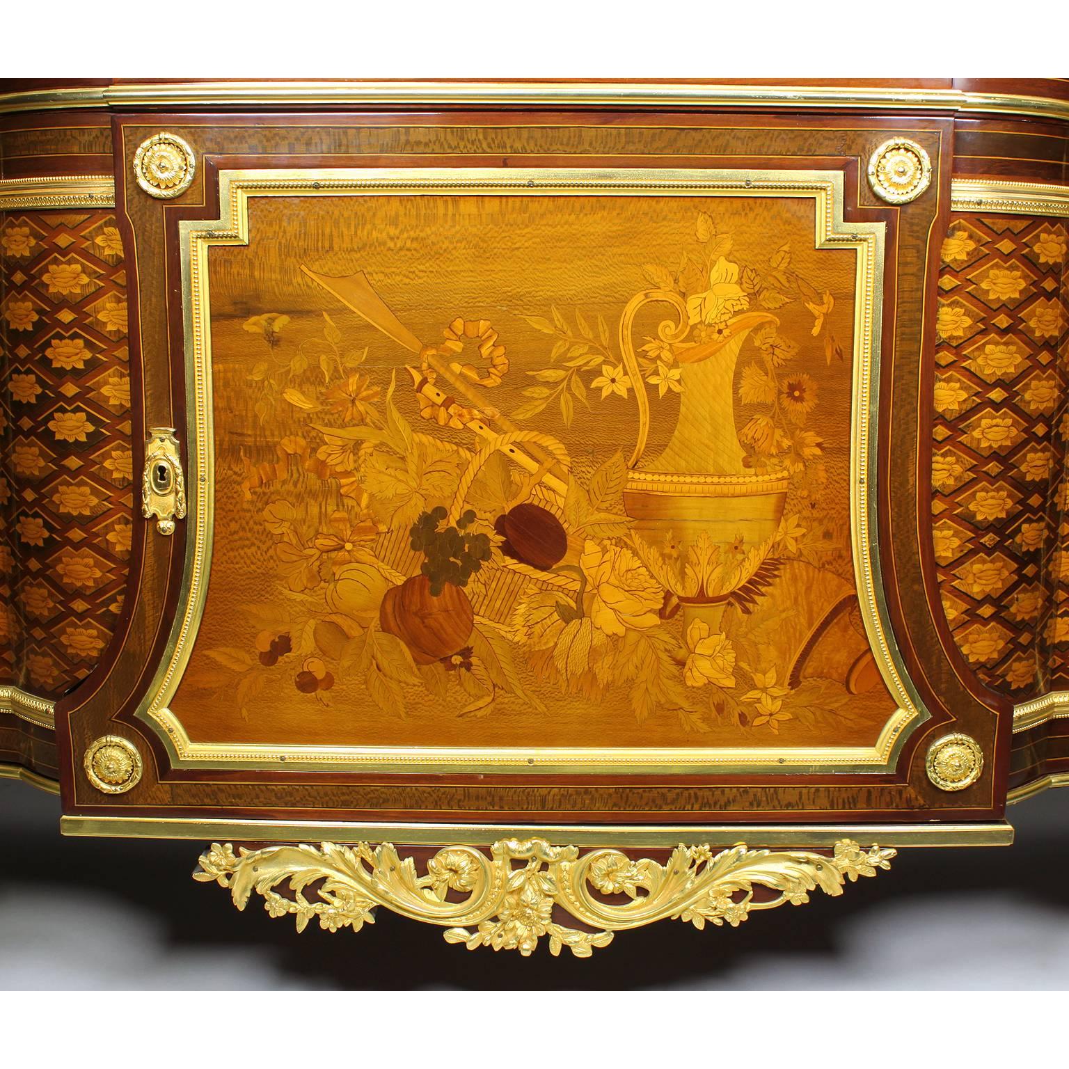 Französische Fontainebleau-Kommode im Stil Louis XVI des 19. Jahrhunderts mit hochkarätigem Gold-Quecksilber-Amalgam und Intarsien (Marmor) im Angebot