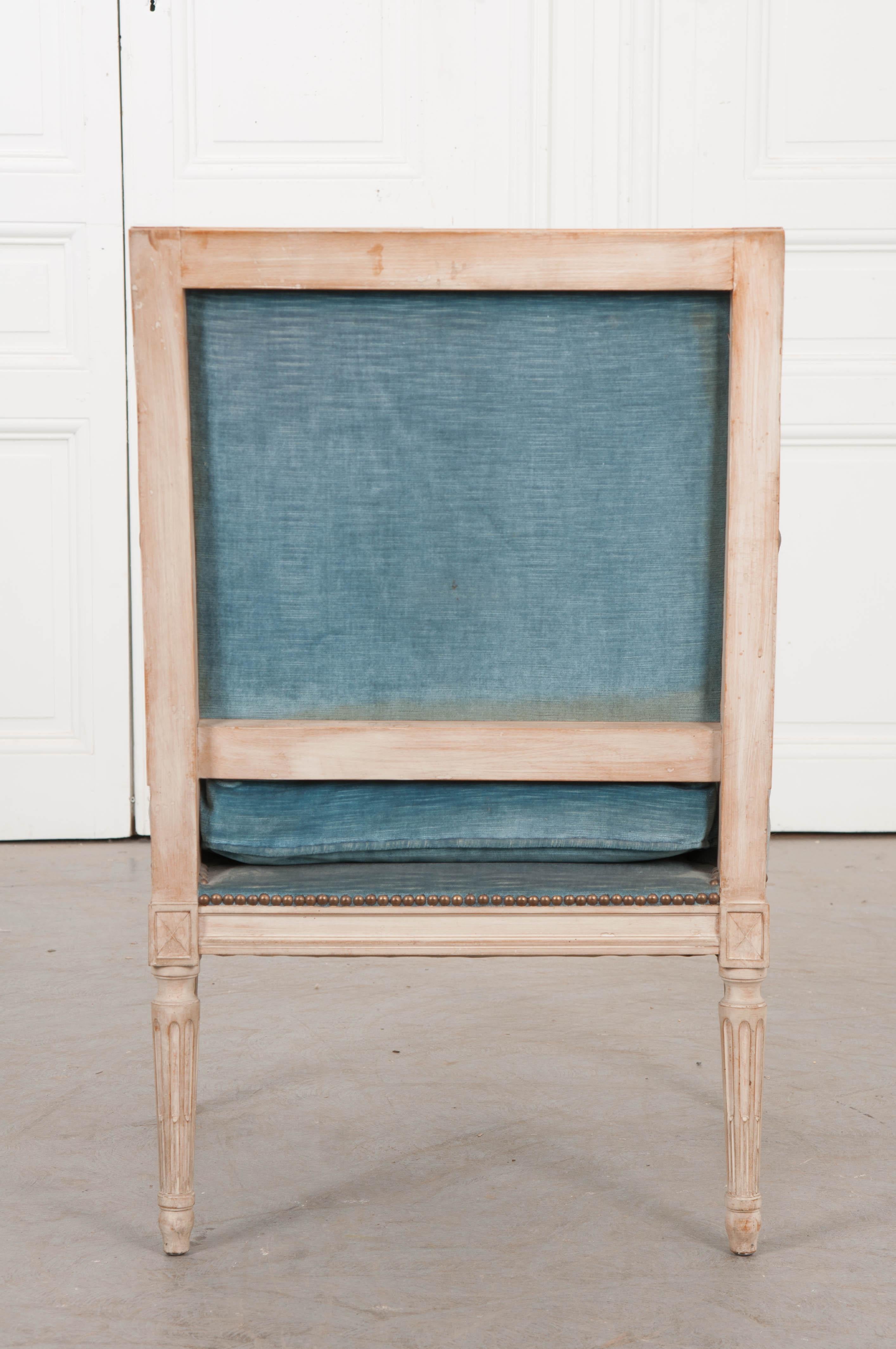 French 19th Century Louis XVI-Style Painted Fauteuil 9