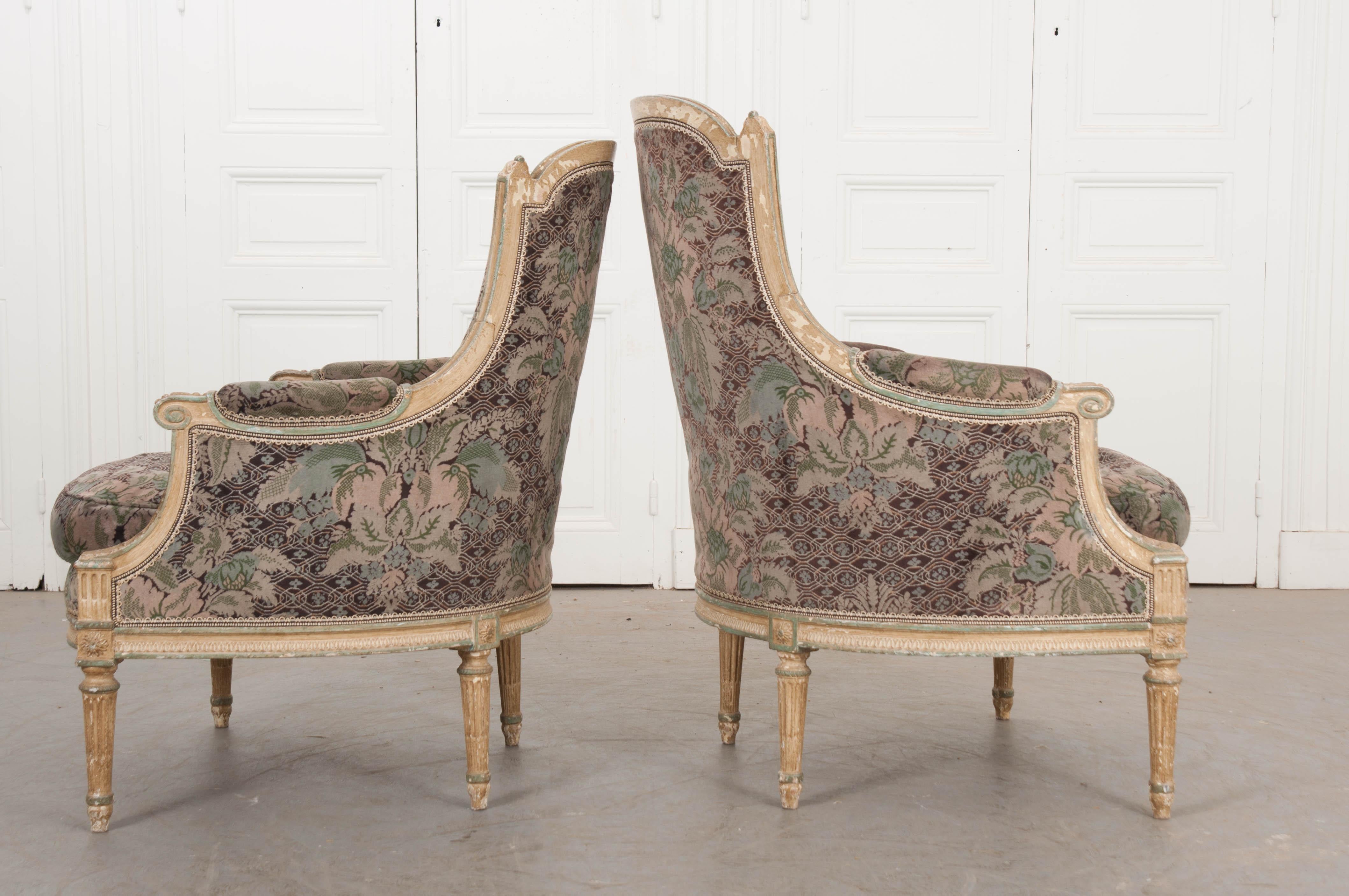 French 19th Century Louis XVI-Style Pair of Painted Bergères 2