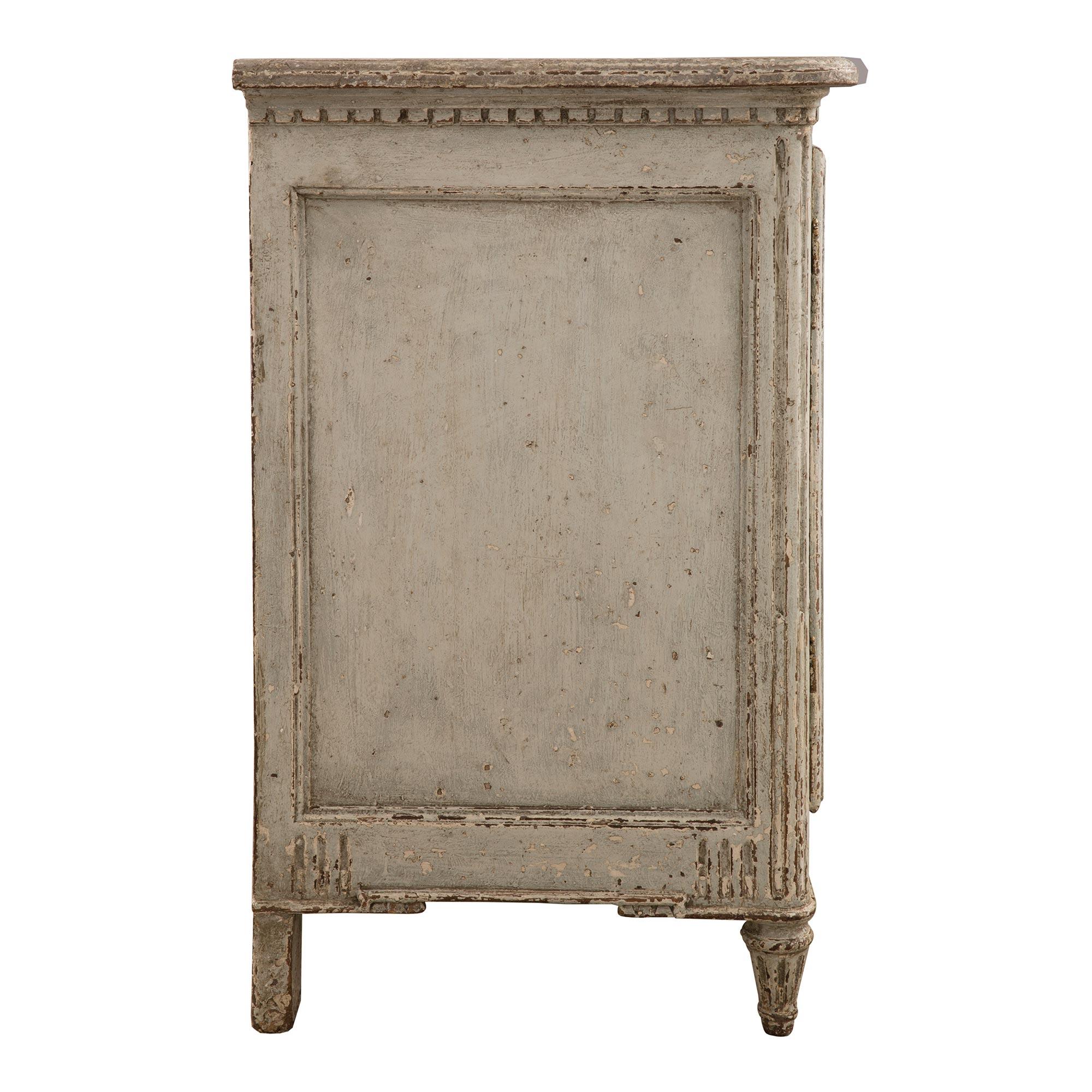 Buffet français de style Louis XVI du XIXe siècle en bois patiné et faux marbre Bon état - En vente à West Palm Beach, FL