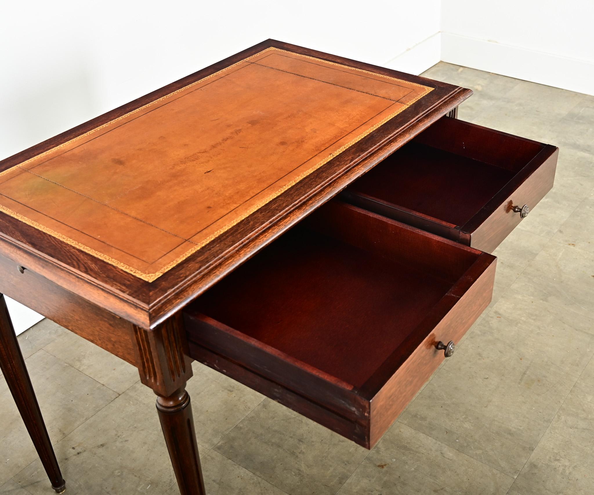 French 19th Century Louis XVI Style Petite Writing Desk For Sale 1