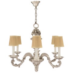 Lampadario francese del XIX secolo in stile Luigi XVI in bronzo argentato a sei bracci
